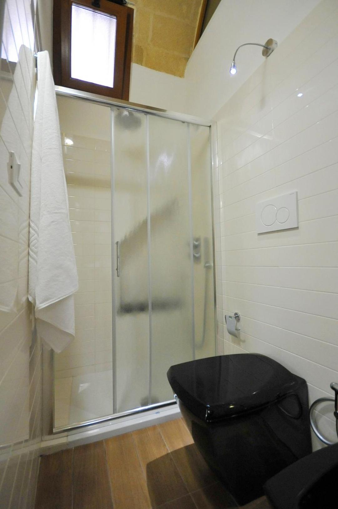 Small Double Room photo 3