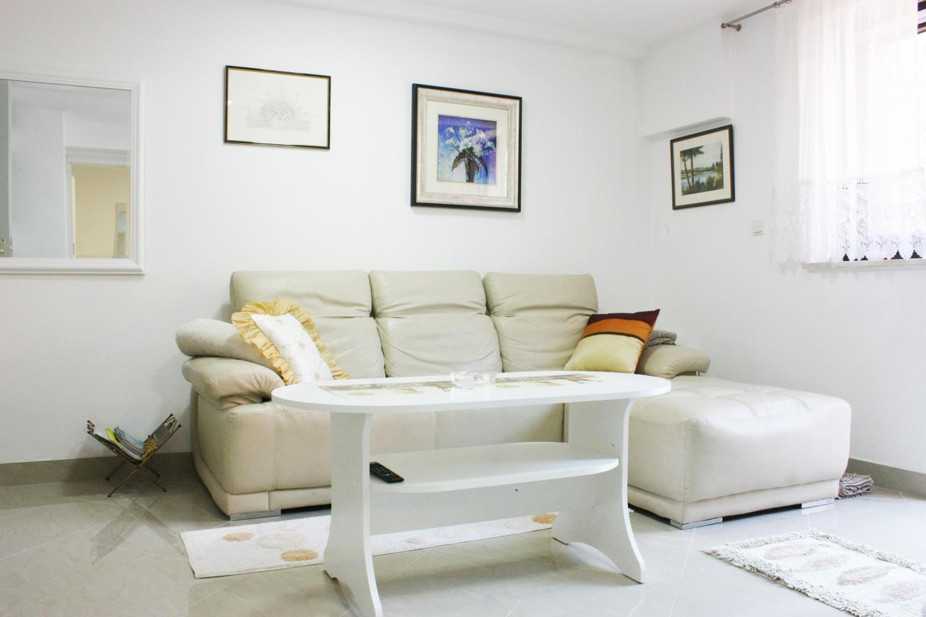Apartment - Photo 1