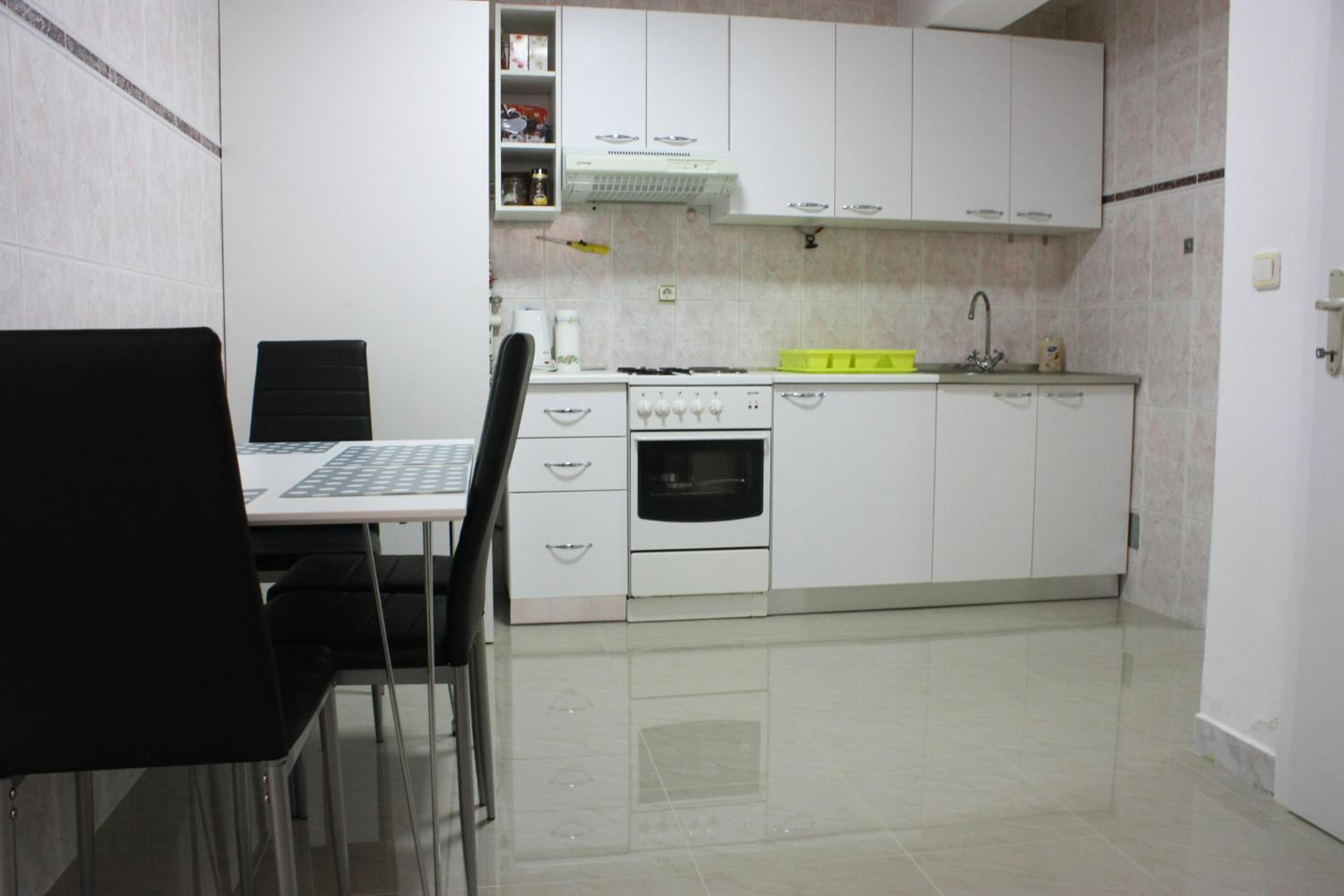 Apartment - Photo 23