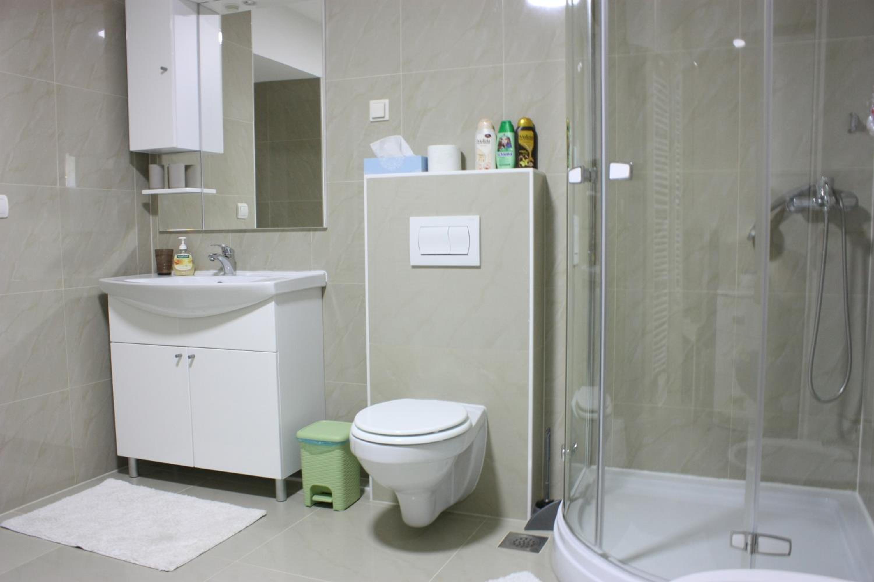 Apartment - Photo 32