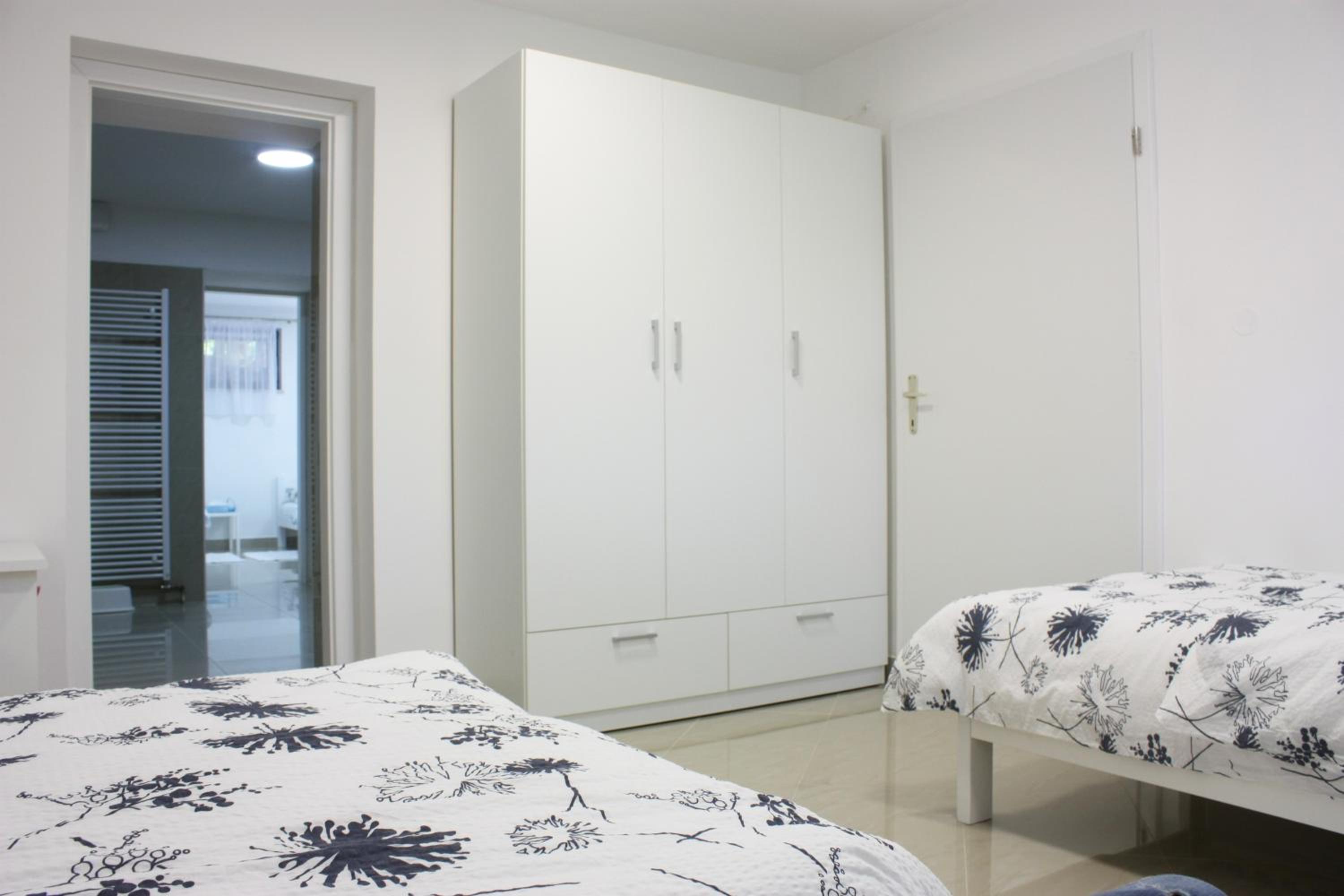 Apartment - Photo 35