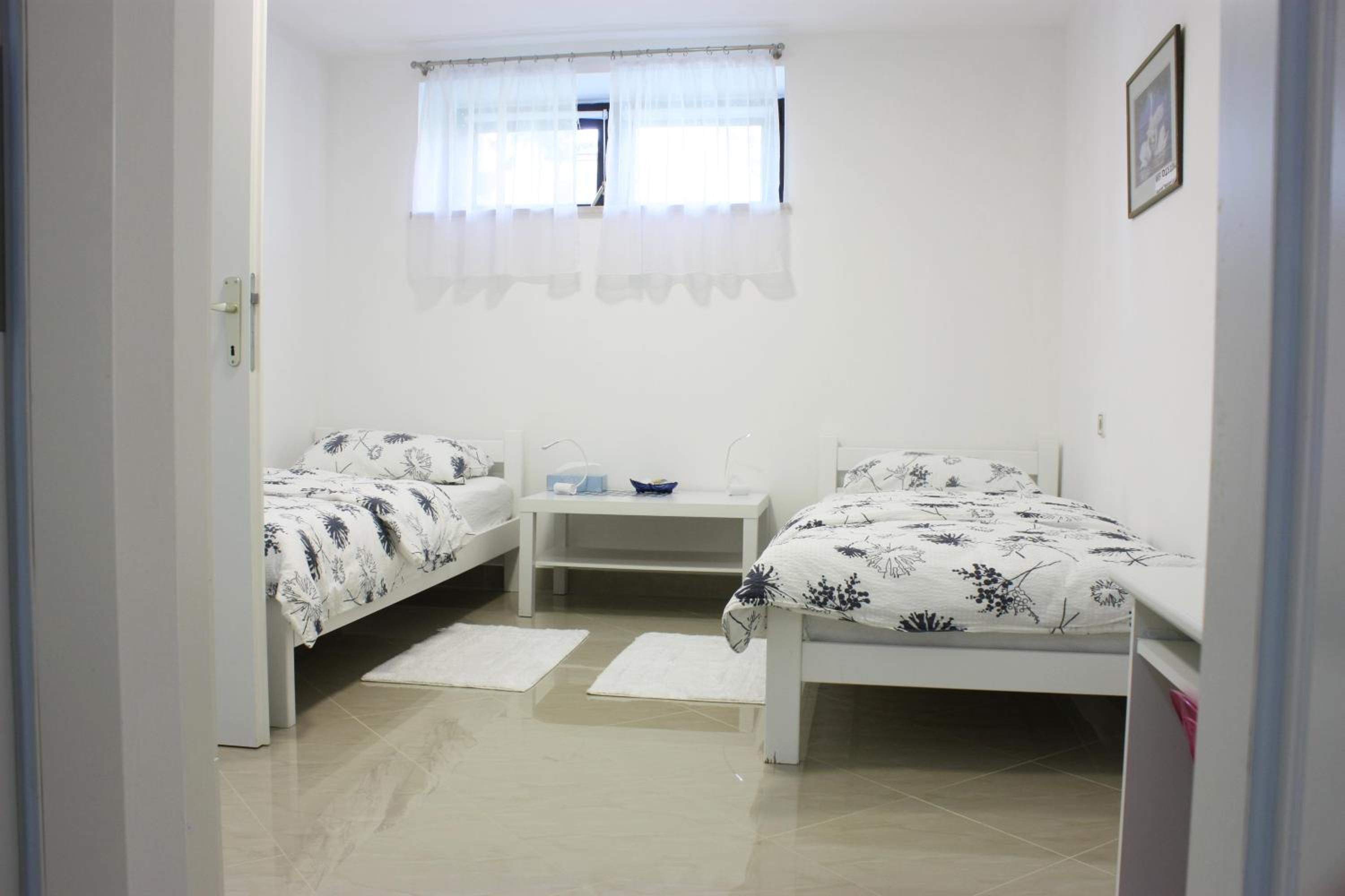 Apartment - Photo 37