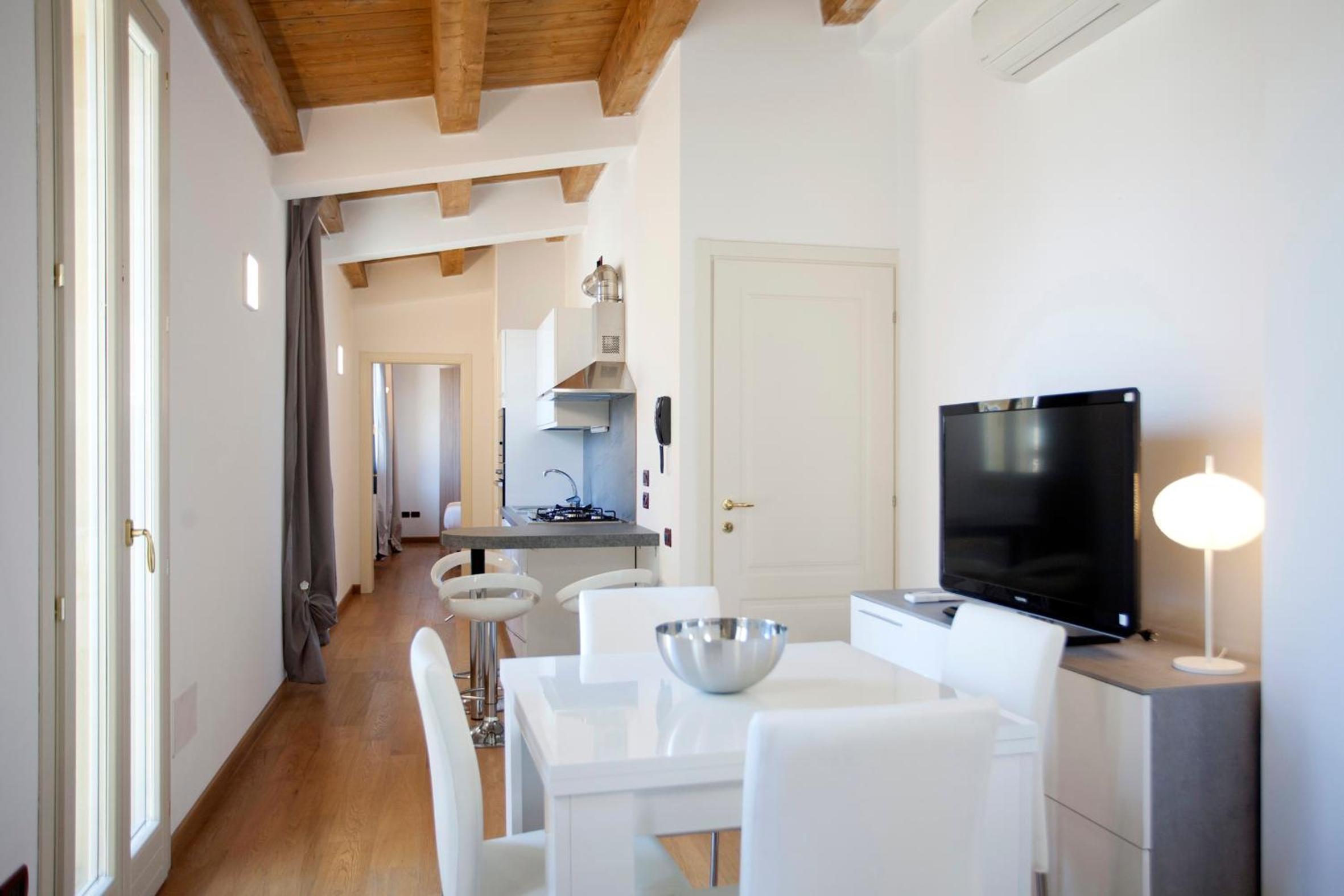 One-Bedroom Apartment (Annex) photo 3