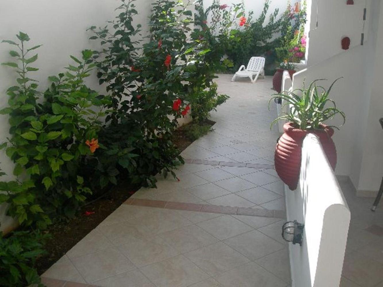 Studio - Ground Floor (2 Adults) - Photo 2