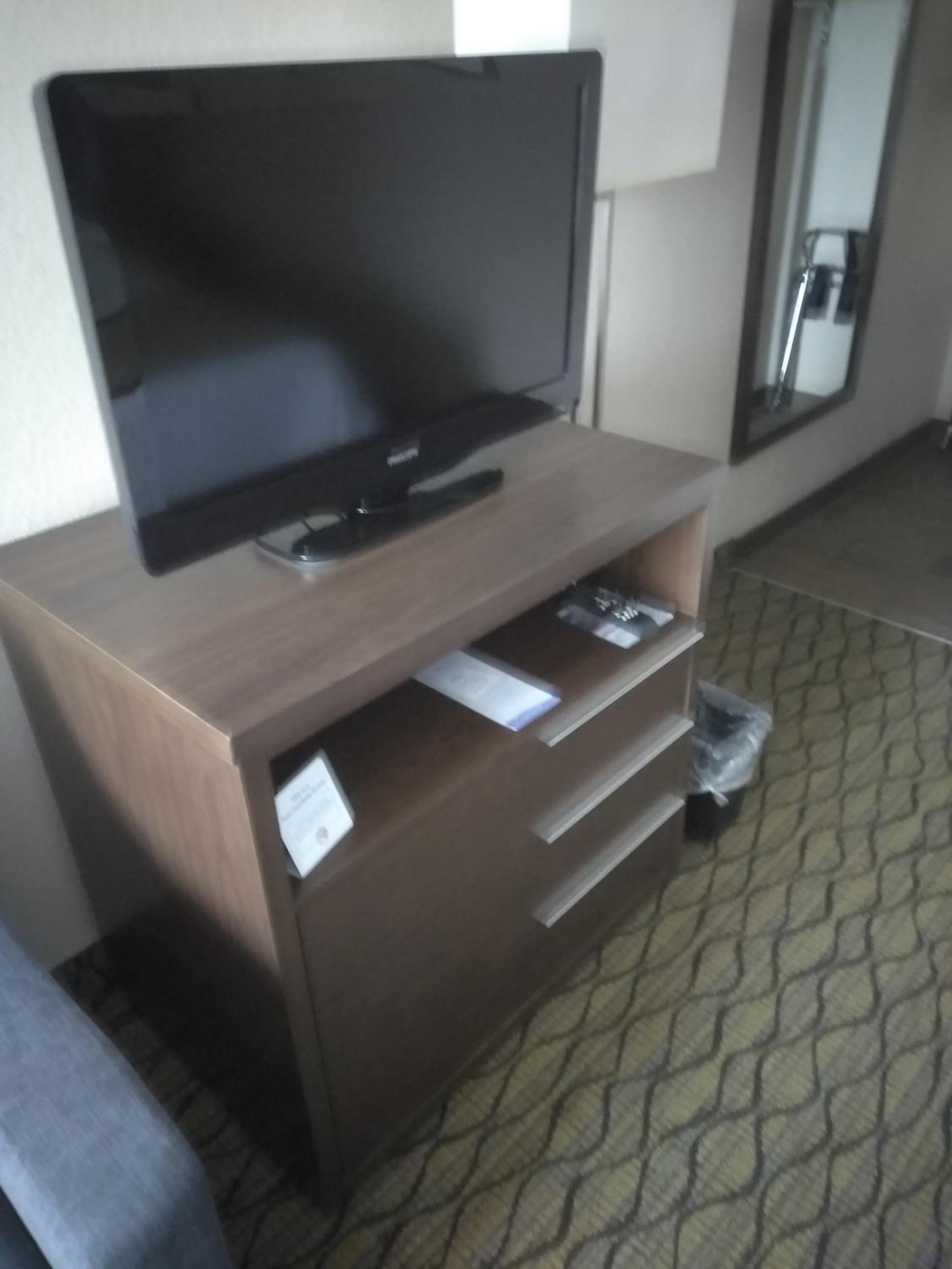 King Suite with Spa Bath and Sofa Bed - Photo 2