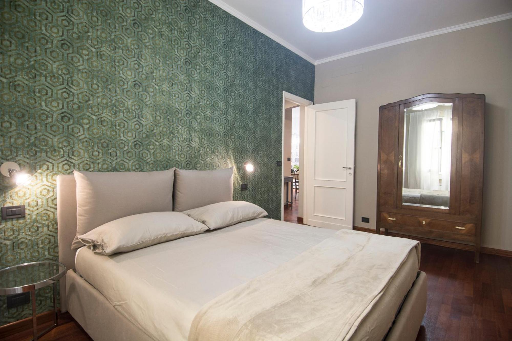 Two-Bedroom House - Photo 26