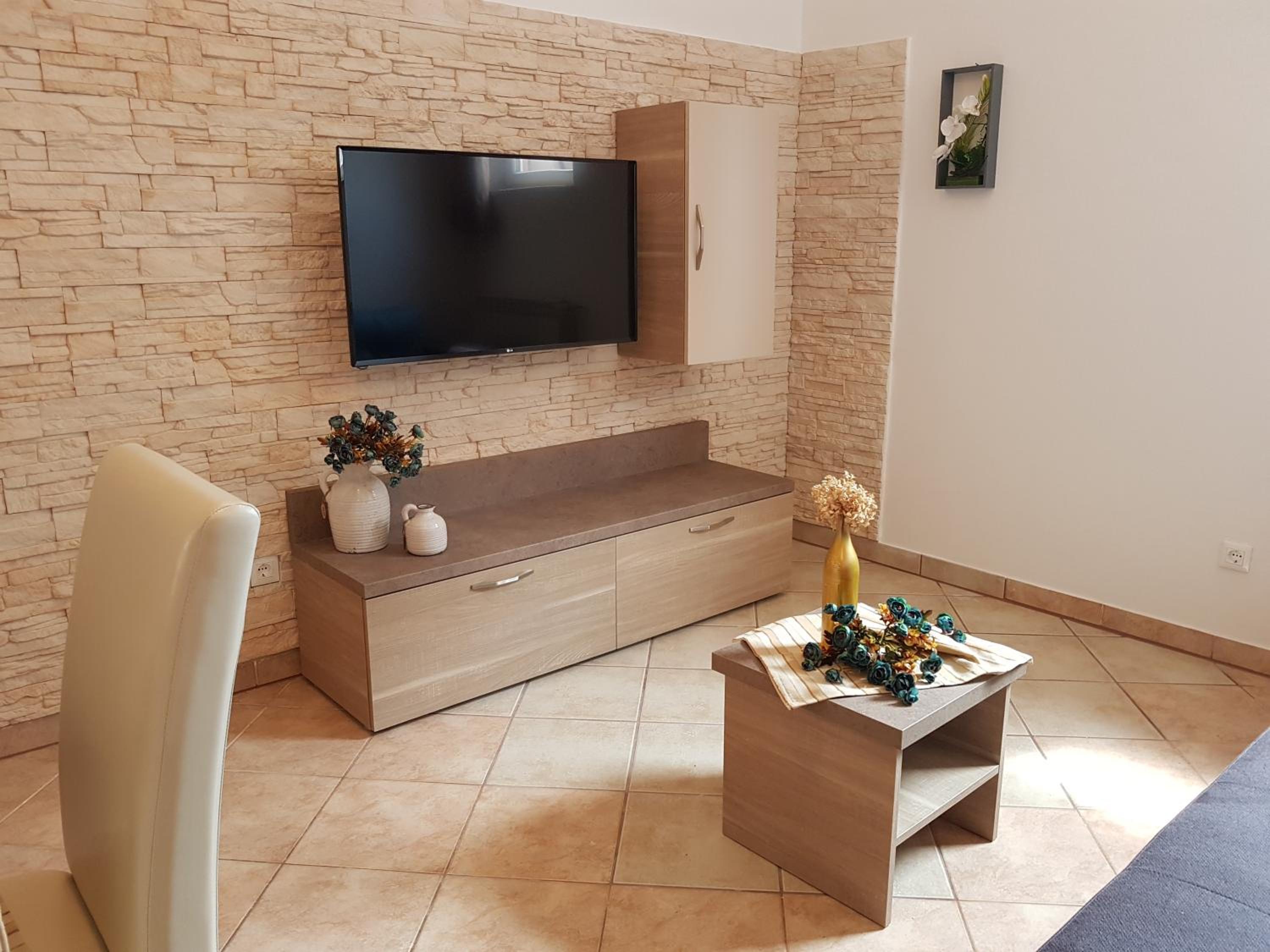 Two-Bedroom Apartment- Ground-floor (No3)