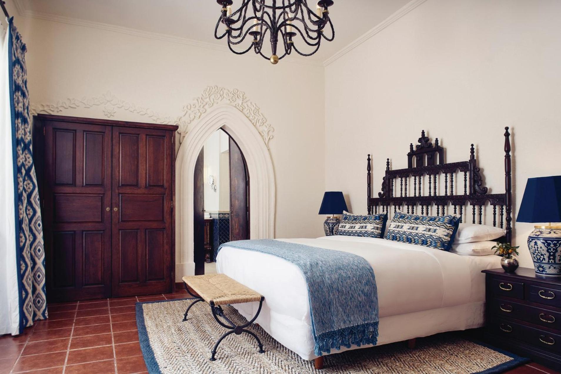 Deluxe Room - Photo 3