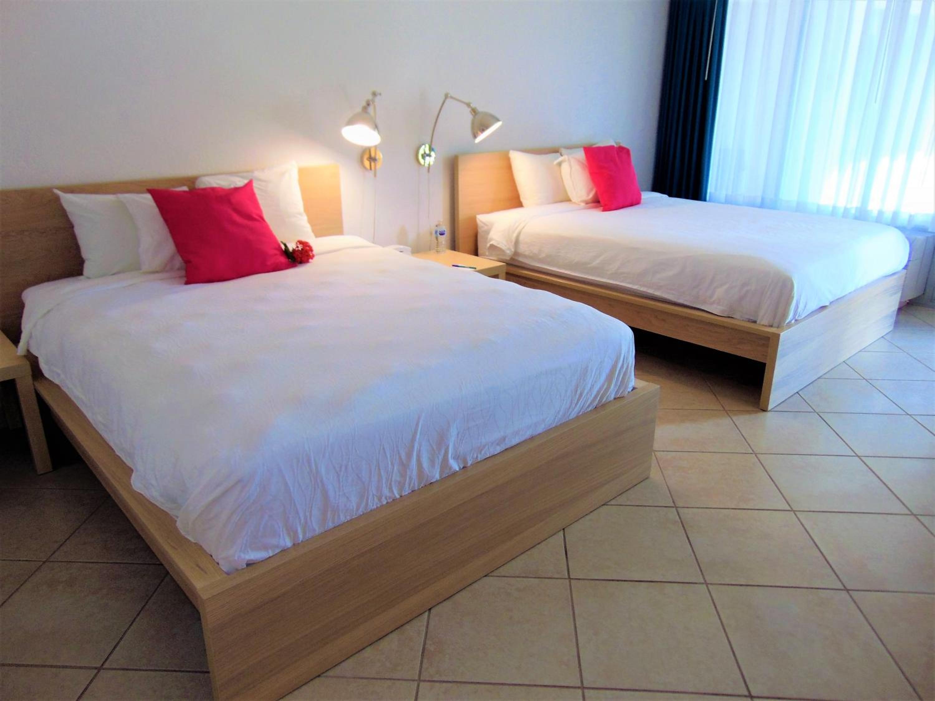 Double Room with Two Double Beds - Non-Smoking - Photo 3