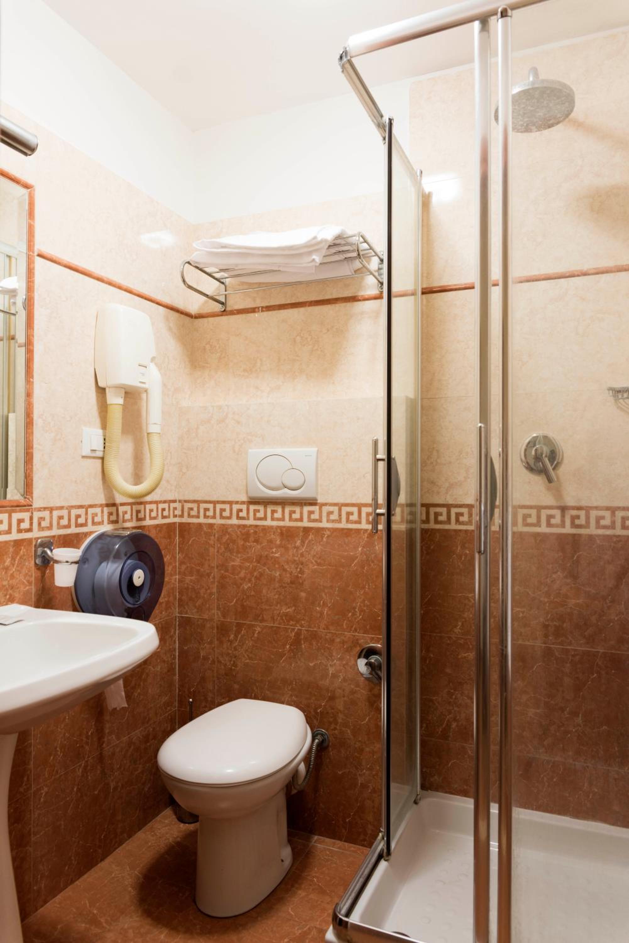 Single Room photo 2