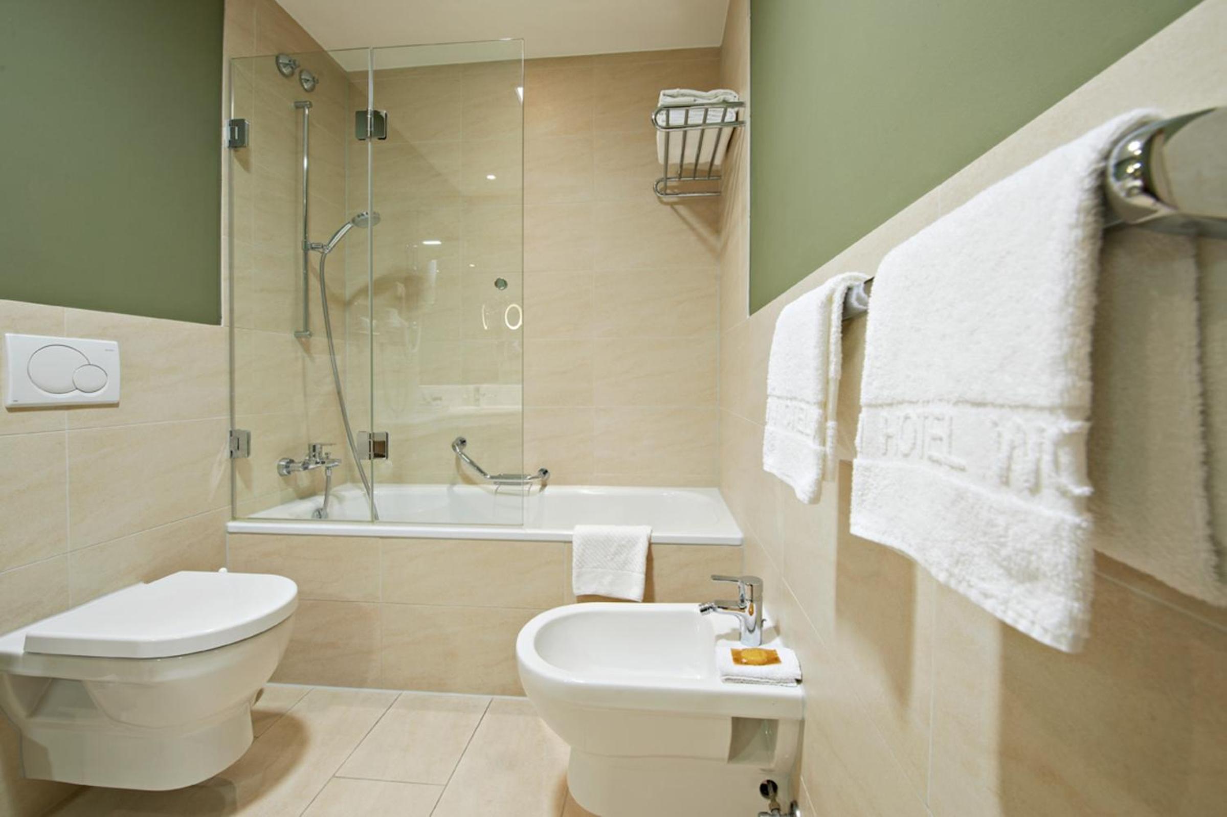 Superior Double or Twin Room - Photo 4