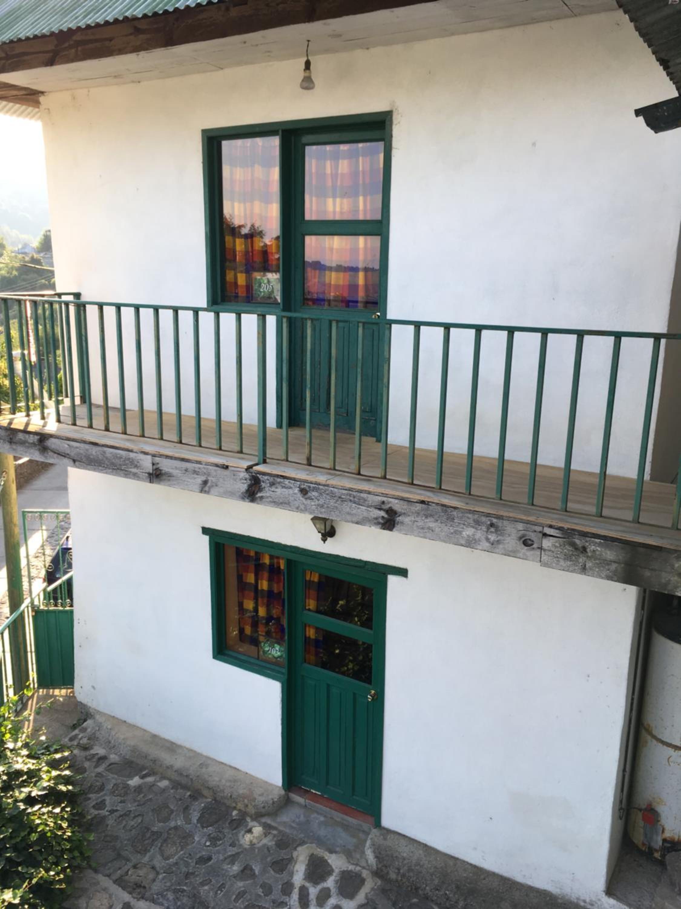 Quadruple Room with Balcony - Photo 2