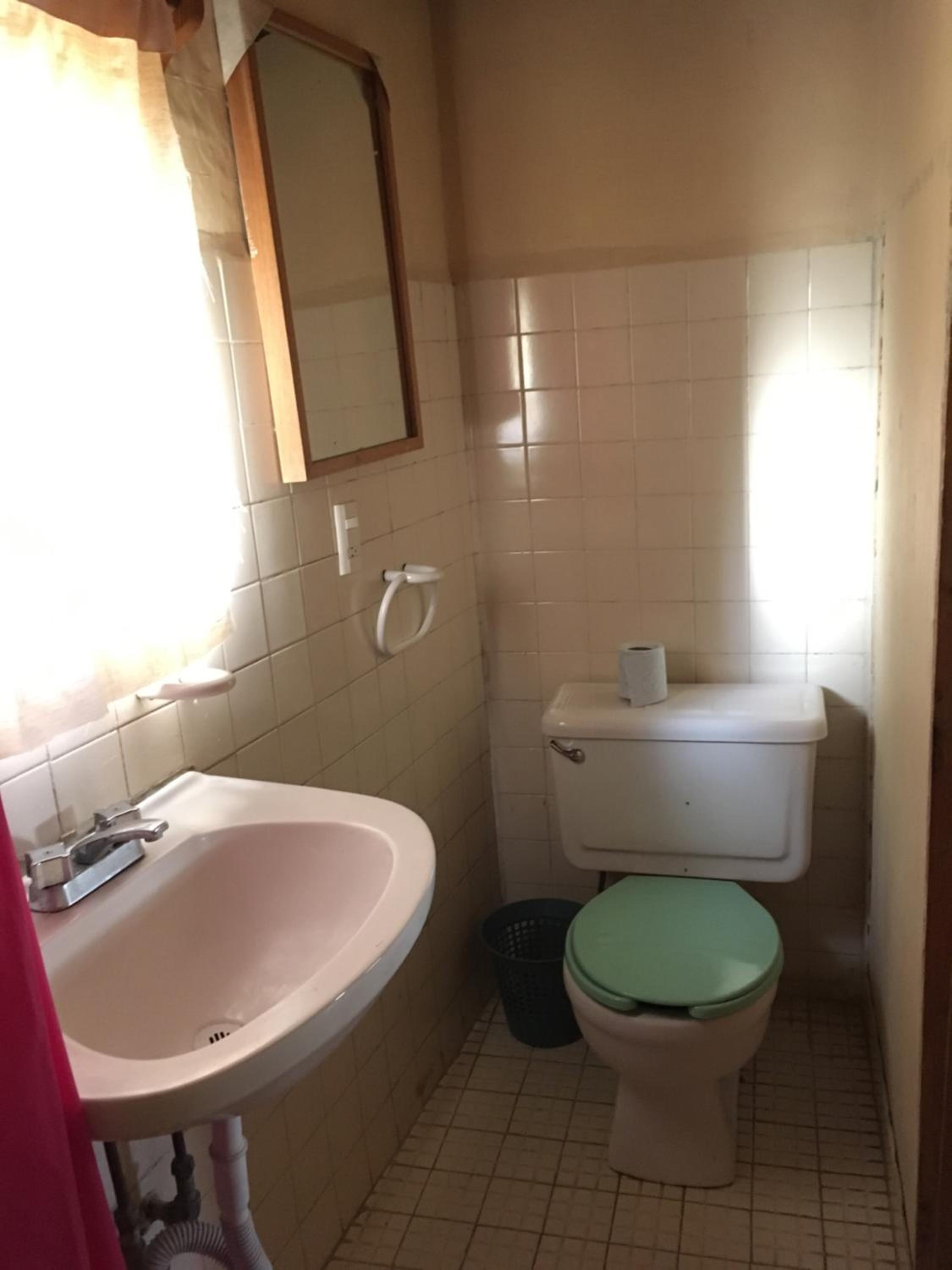 Family Room with Bathroom - Photo 2