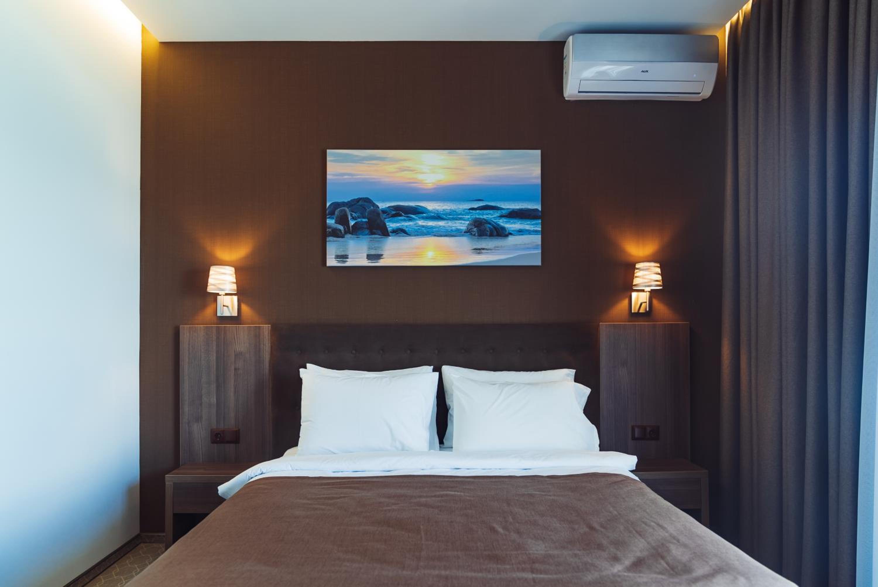 Deluxe Suite with Sea View photo 3
