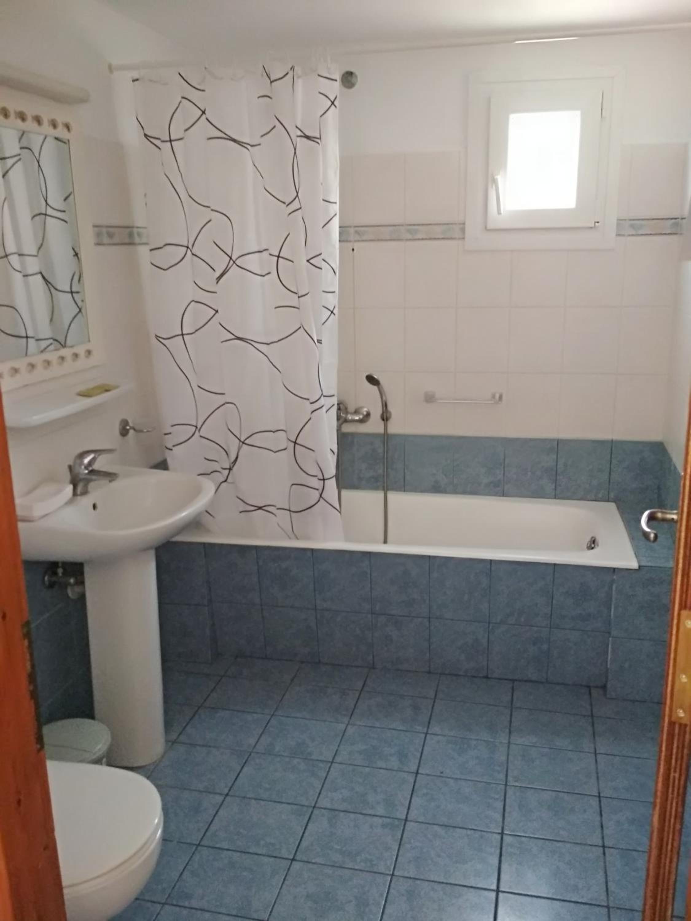 Standard Triple Room photo 3