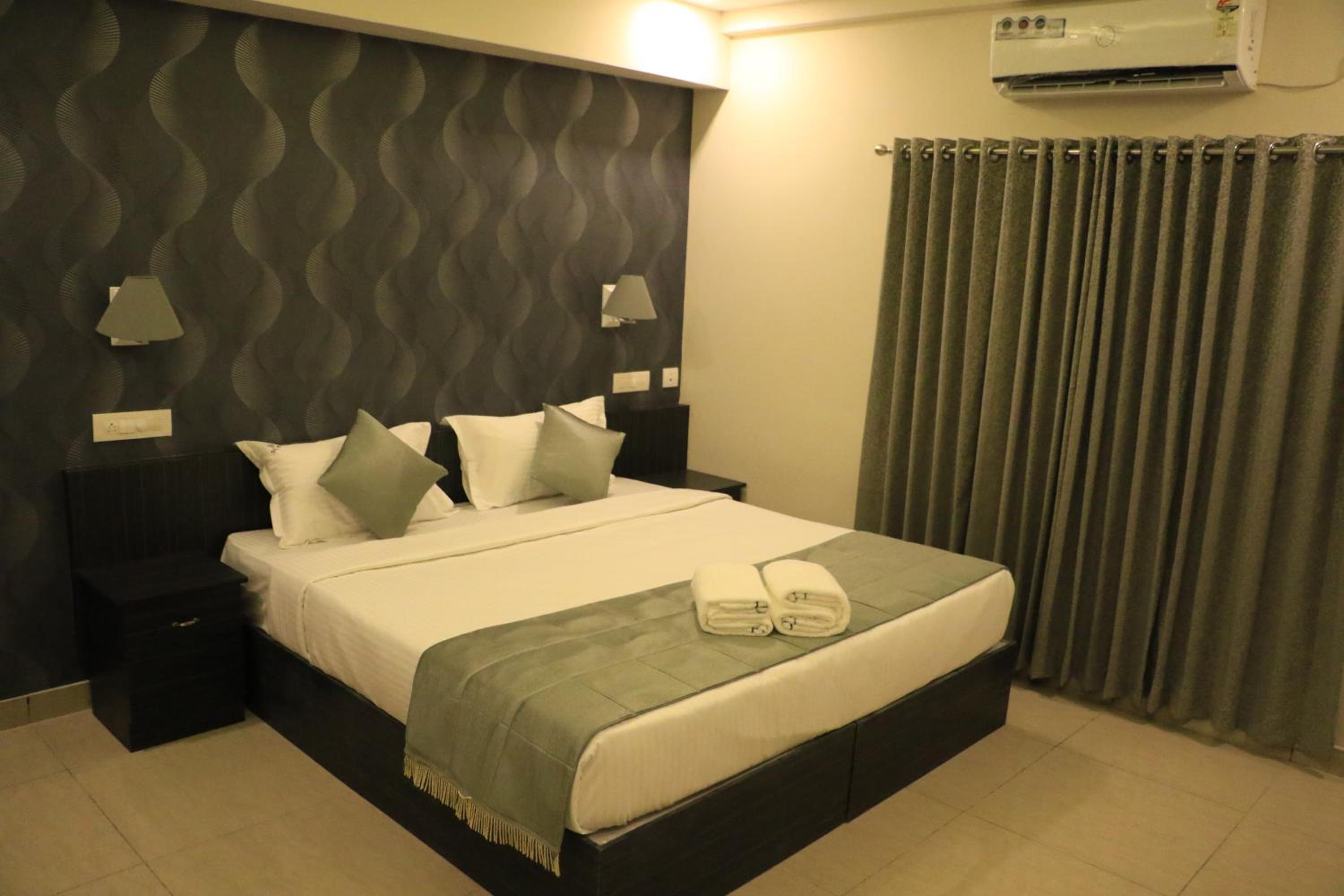 Superior Double or Twin Room photo 3