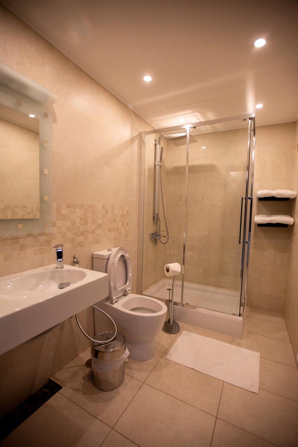 Deluxe Double Room - Beach Front - Photo 3