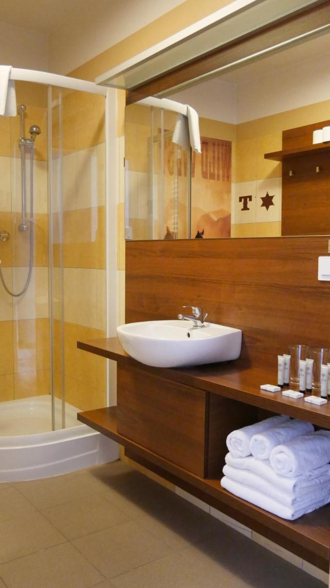 Double or Twin Room photo 2
