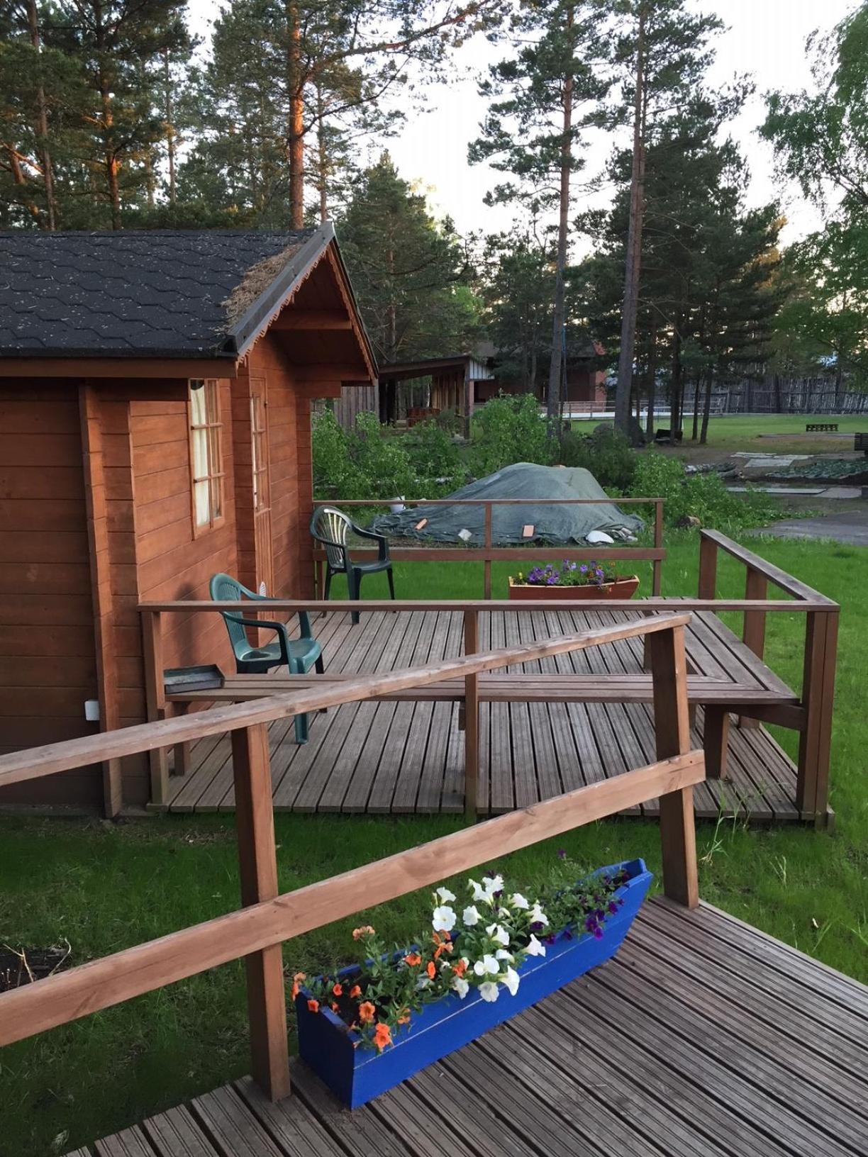 Cottage with Shared Bathroom photo 2