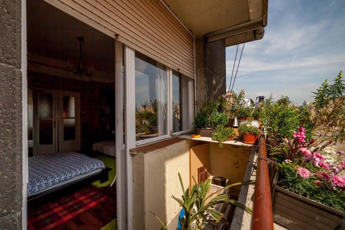 One-Bedroom Apartment - Photo 20