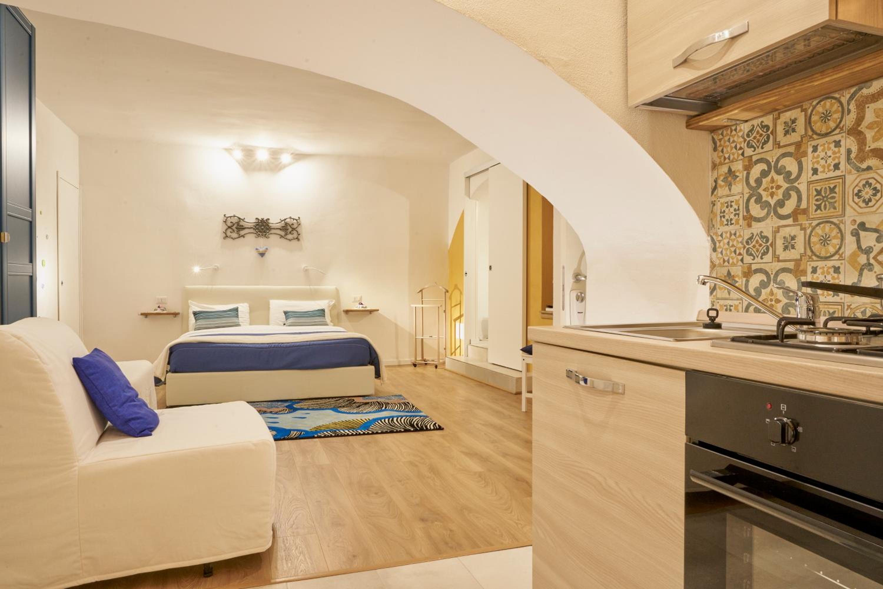 Studio Apartment
