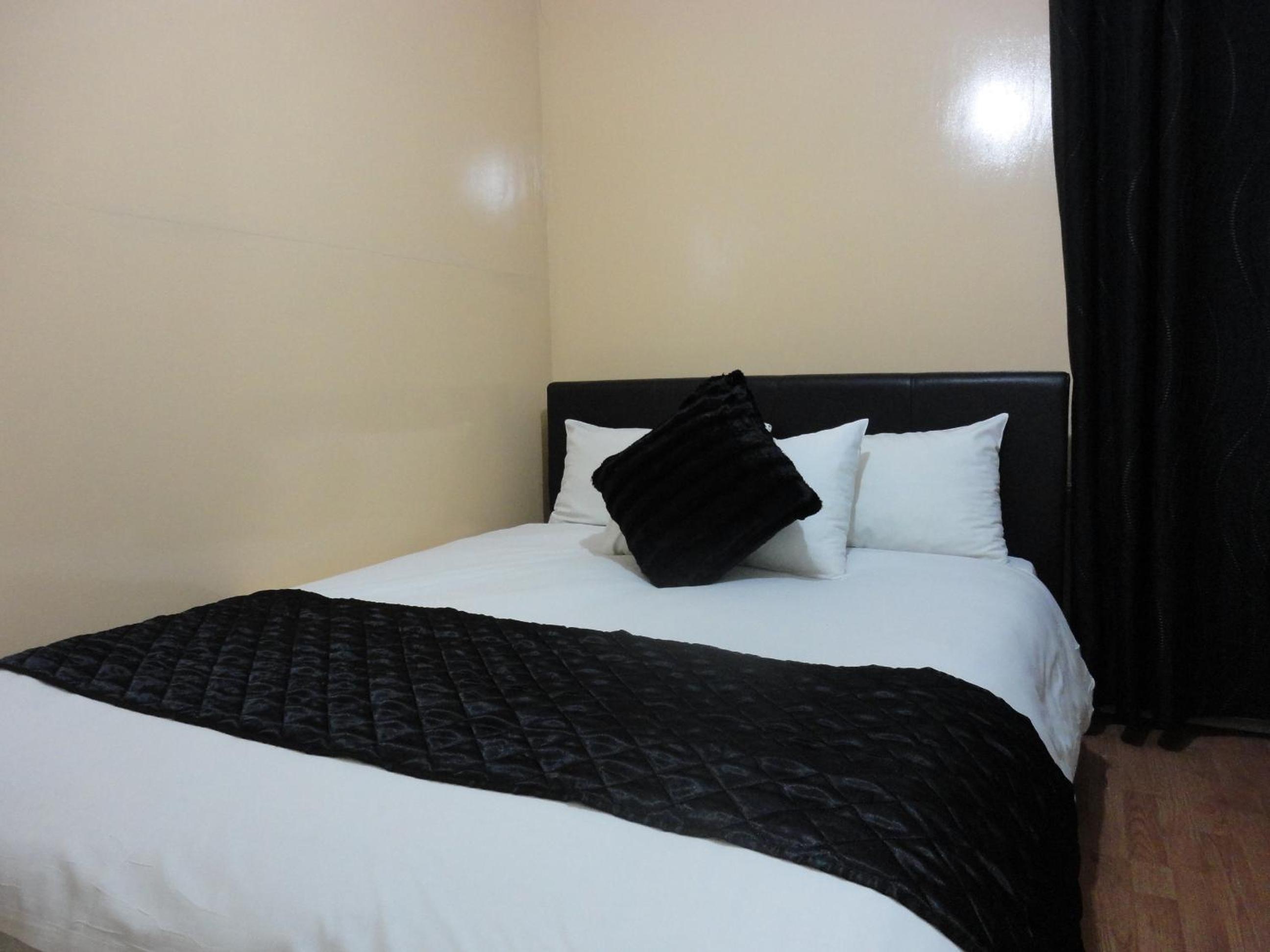 Standard Double Room photo 3