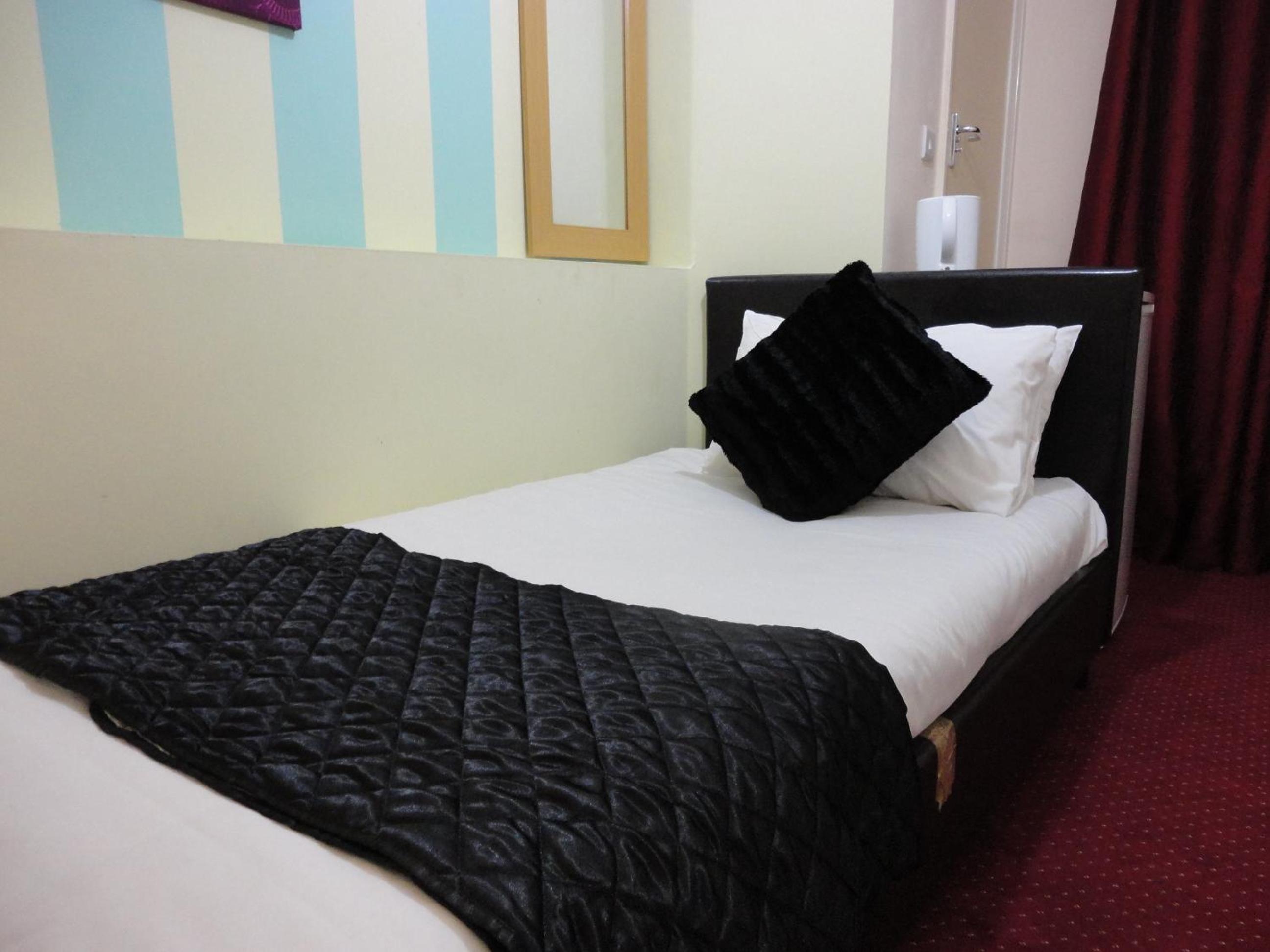 Standard Single Room photo 3
