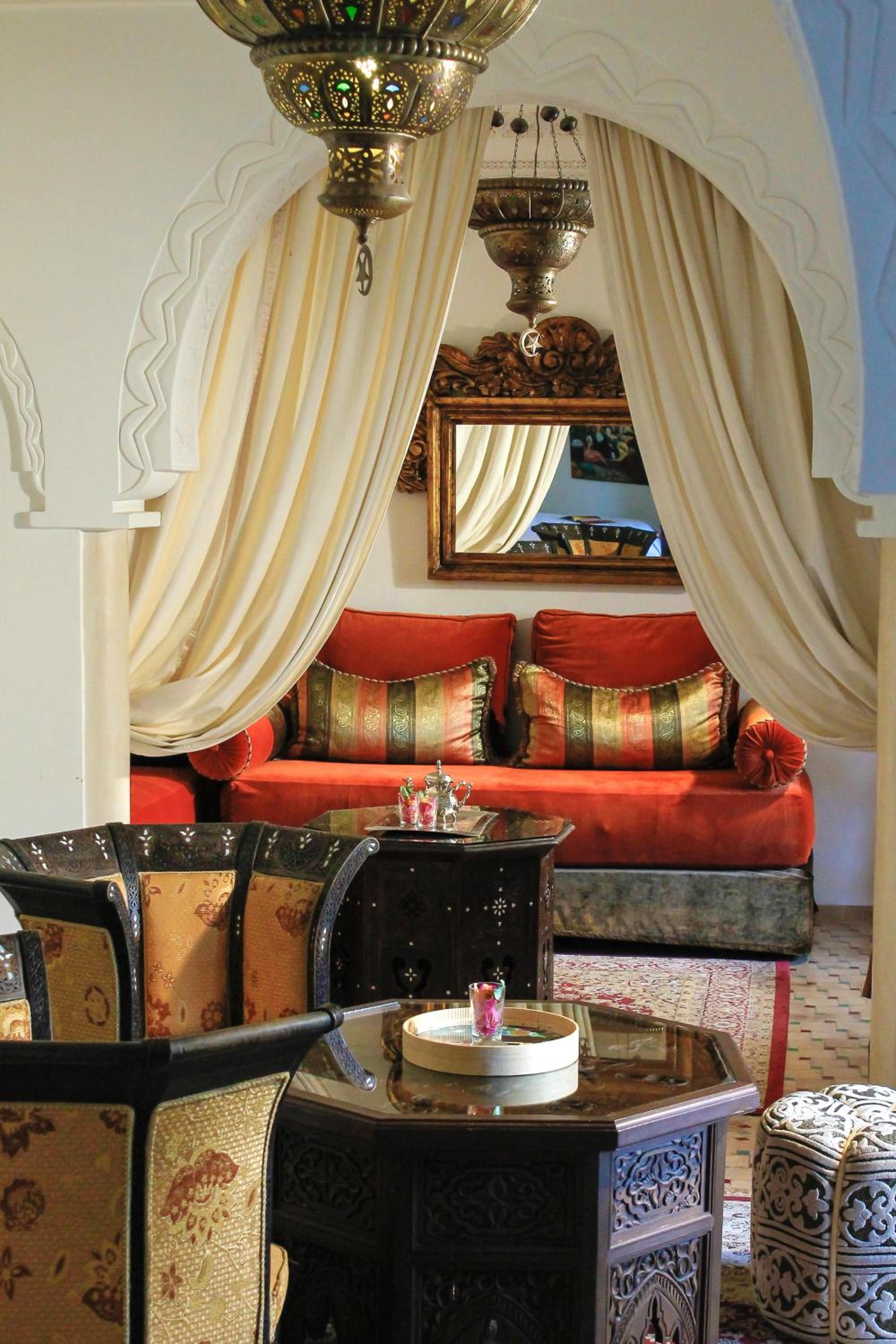 Superior King Suite - Photo 13