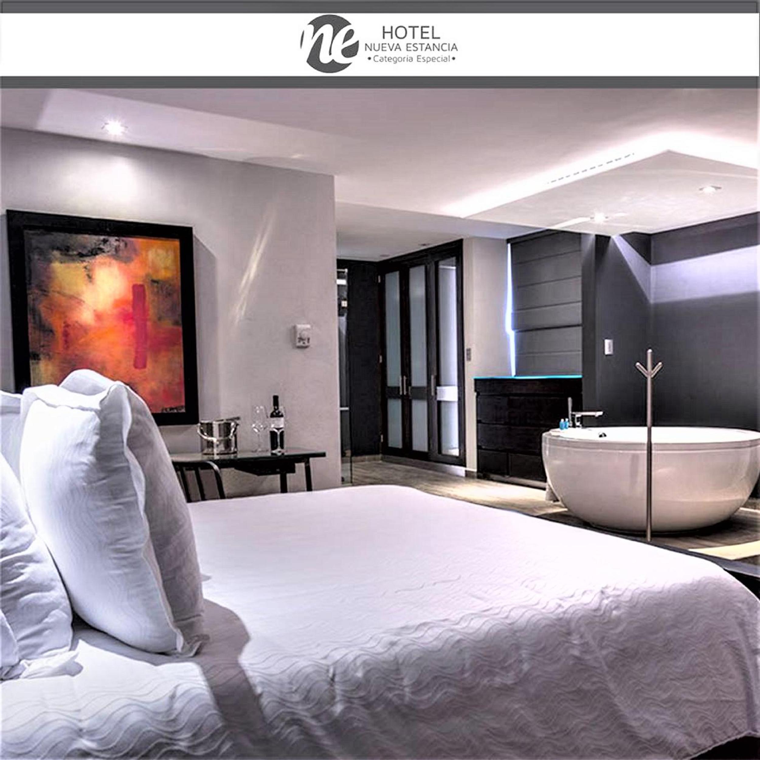 Master Suite Deluxe photo 2