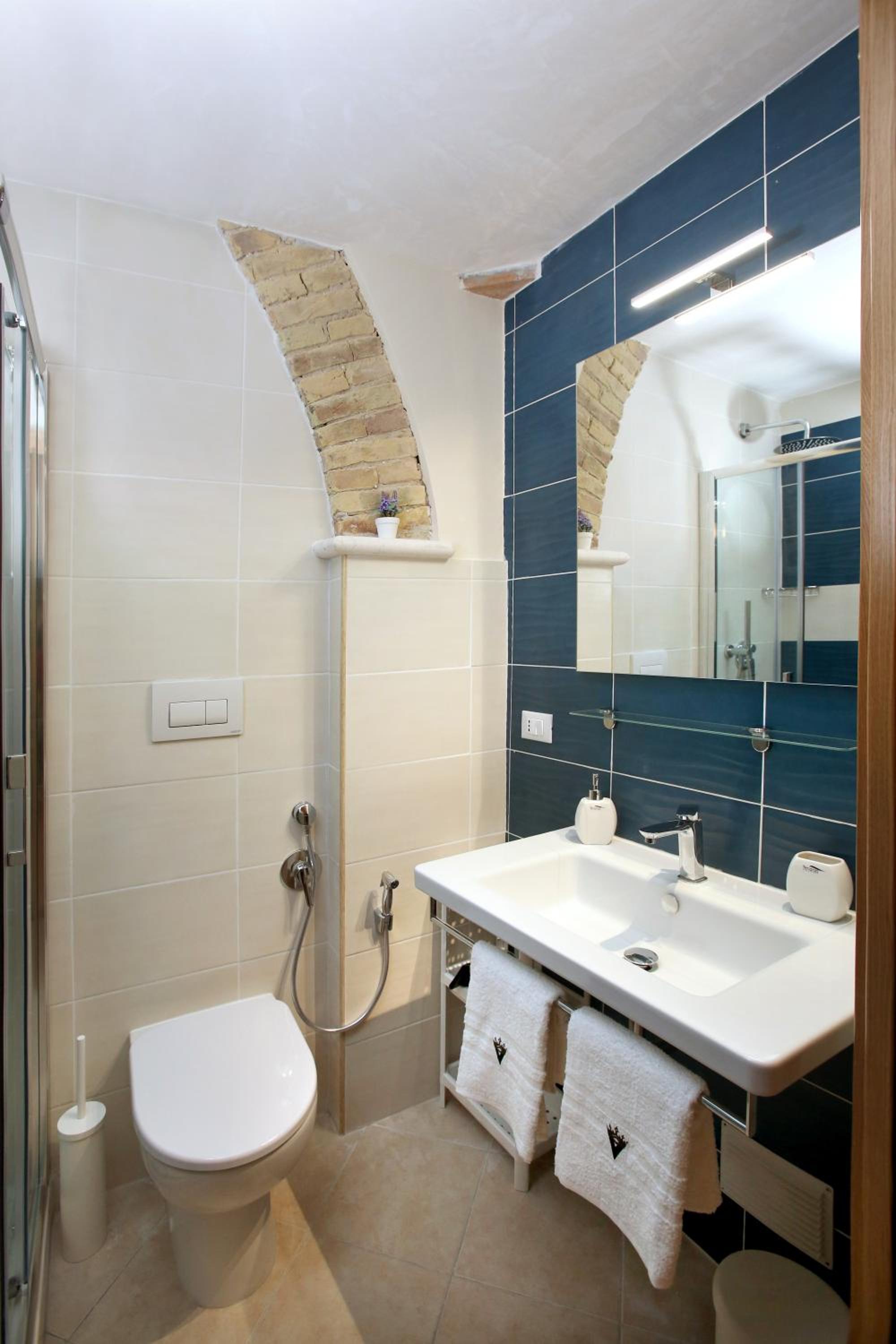 Studio Apartment photo 2