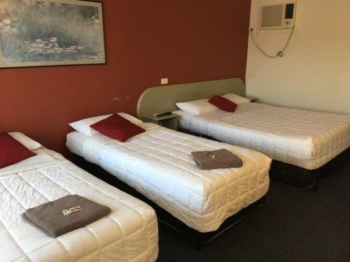 Triple Room - Photo 6
