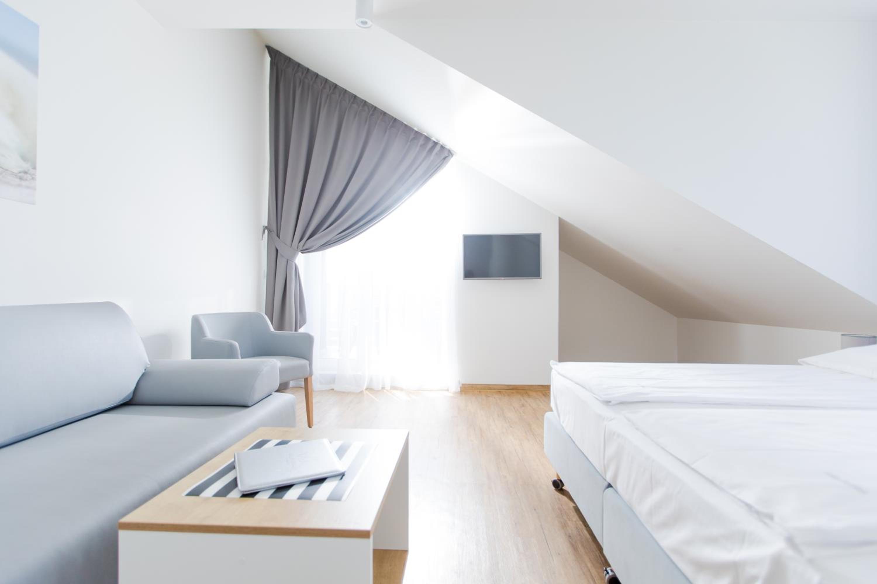 Studio Apartment photo 1