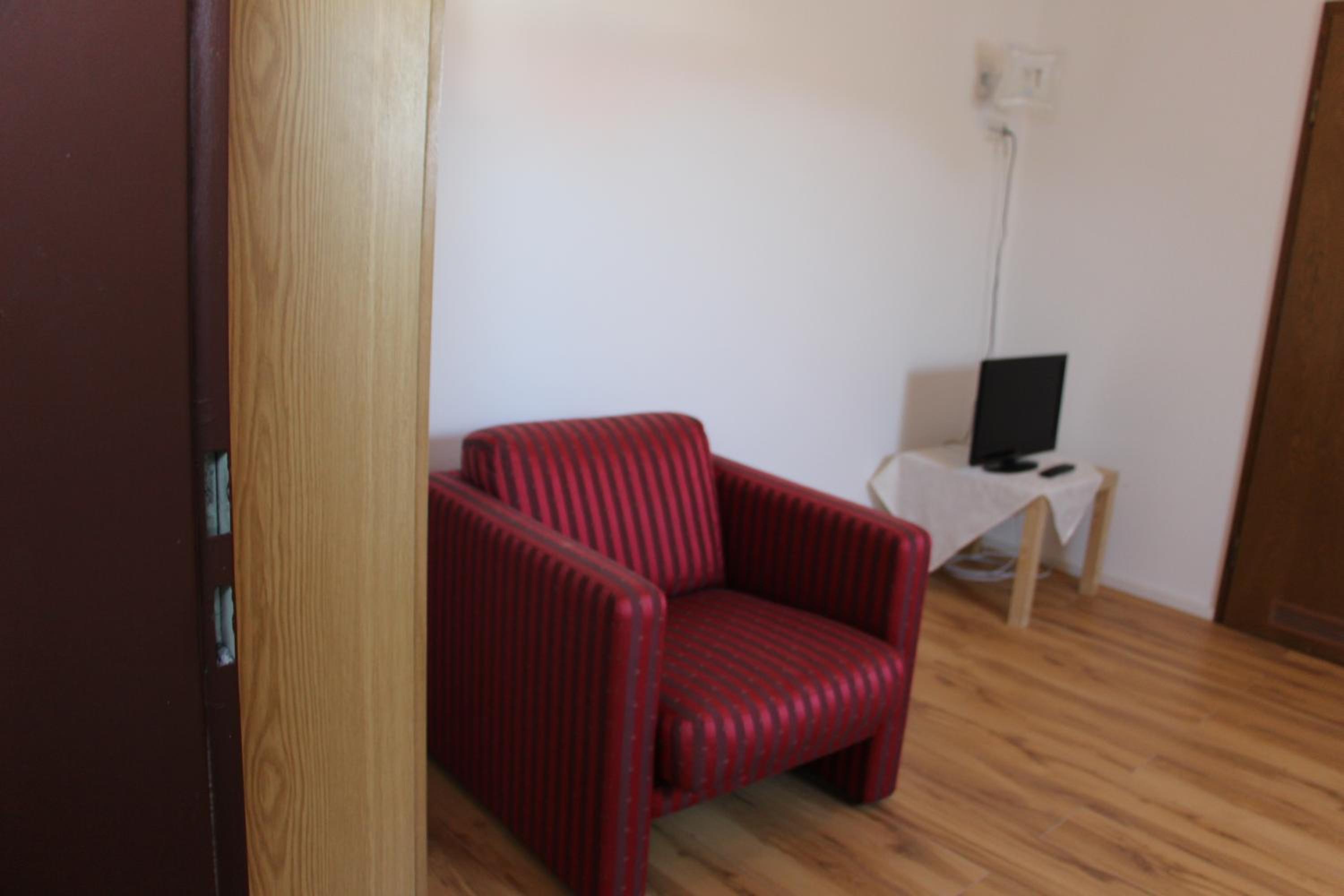 Apartment with Shower - Photo 1
