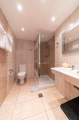 Double Room with Balcony photo 3
