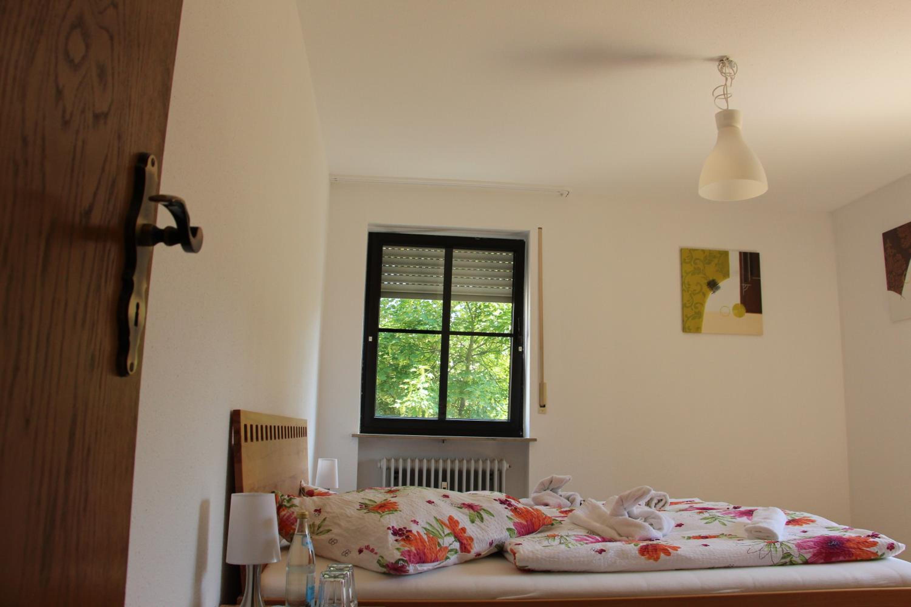 Double Room with Balcony - Photo 1