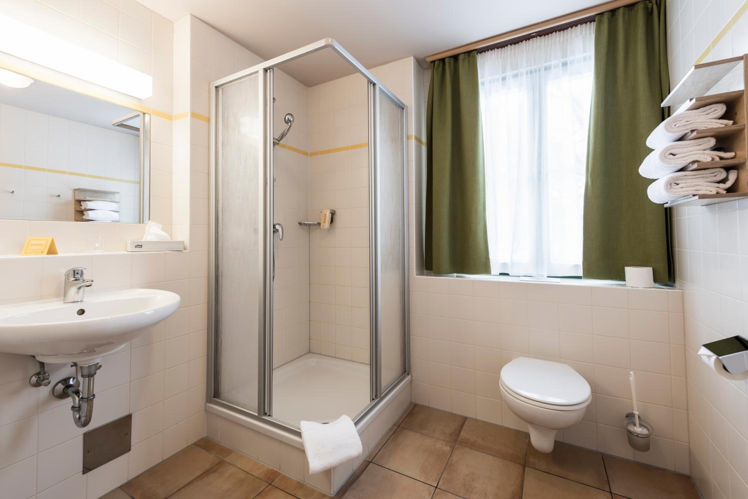 Single Room photo 3