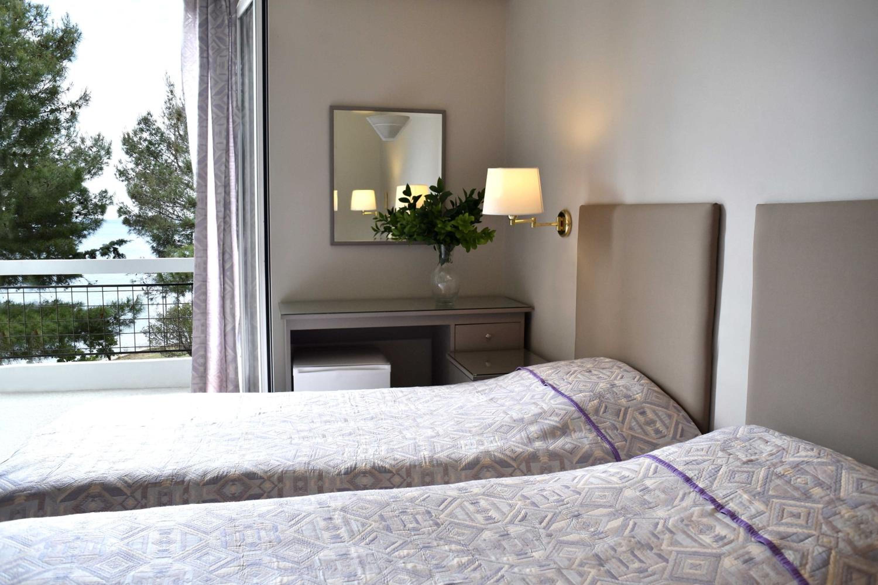 Twin Room with Sea View photo 2