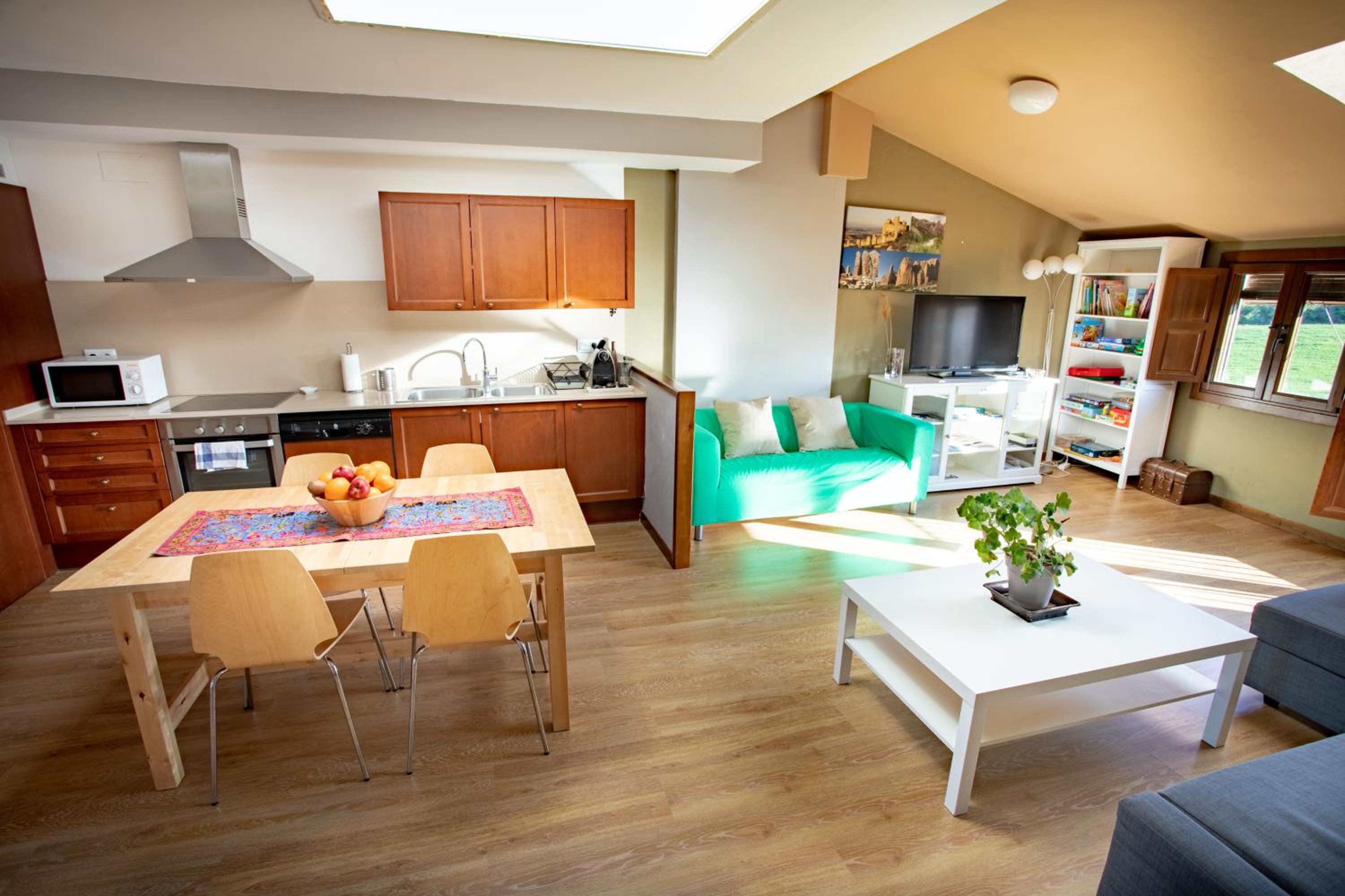 Deluxe Apartment photo 3