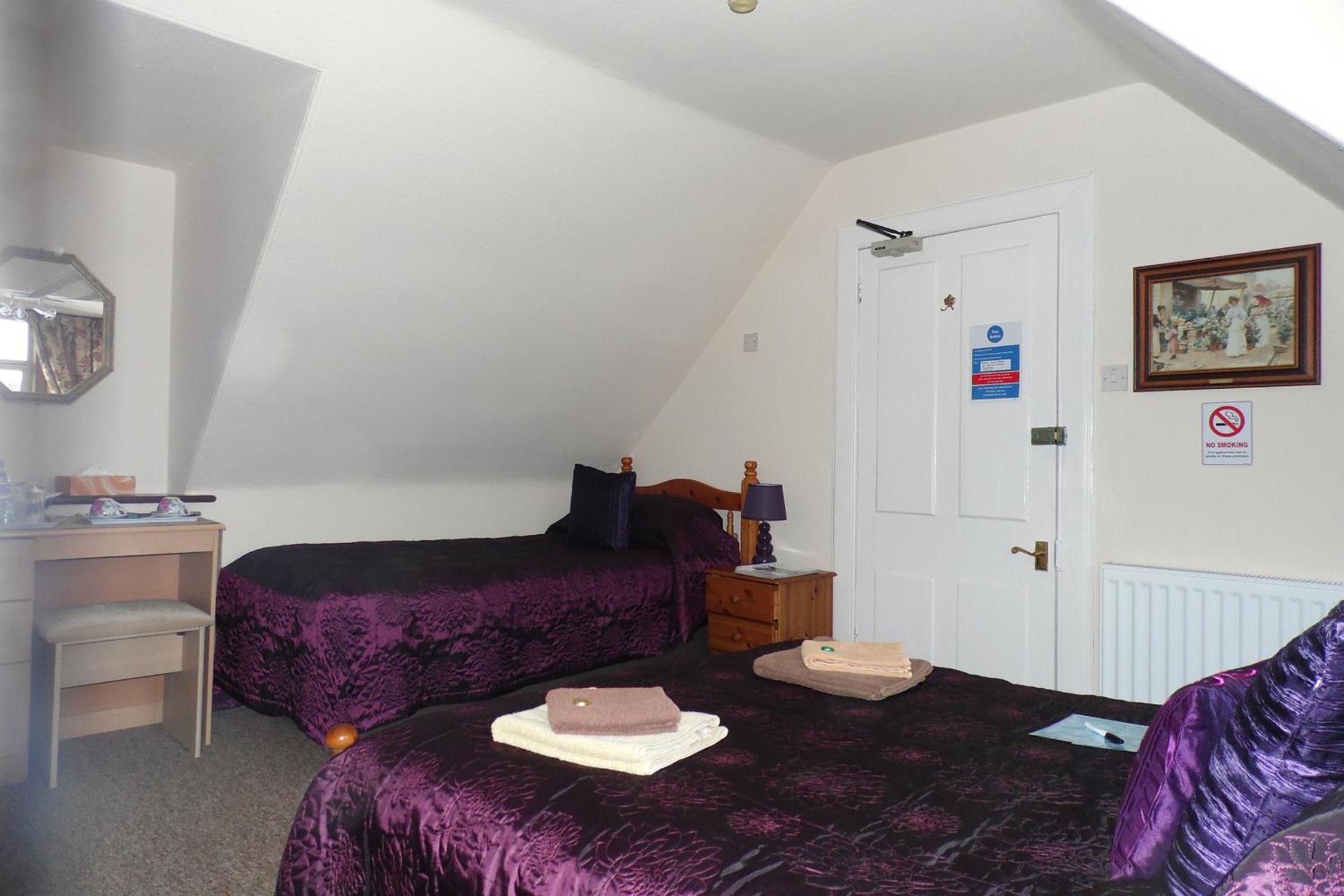 Standard Double or Twin Room photo 2