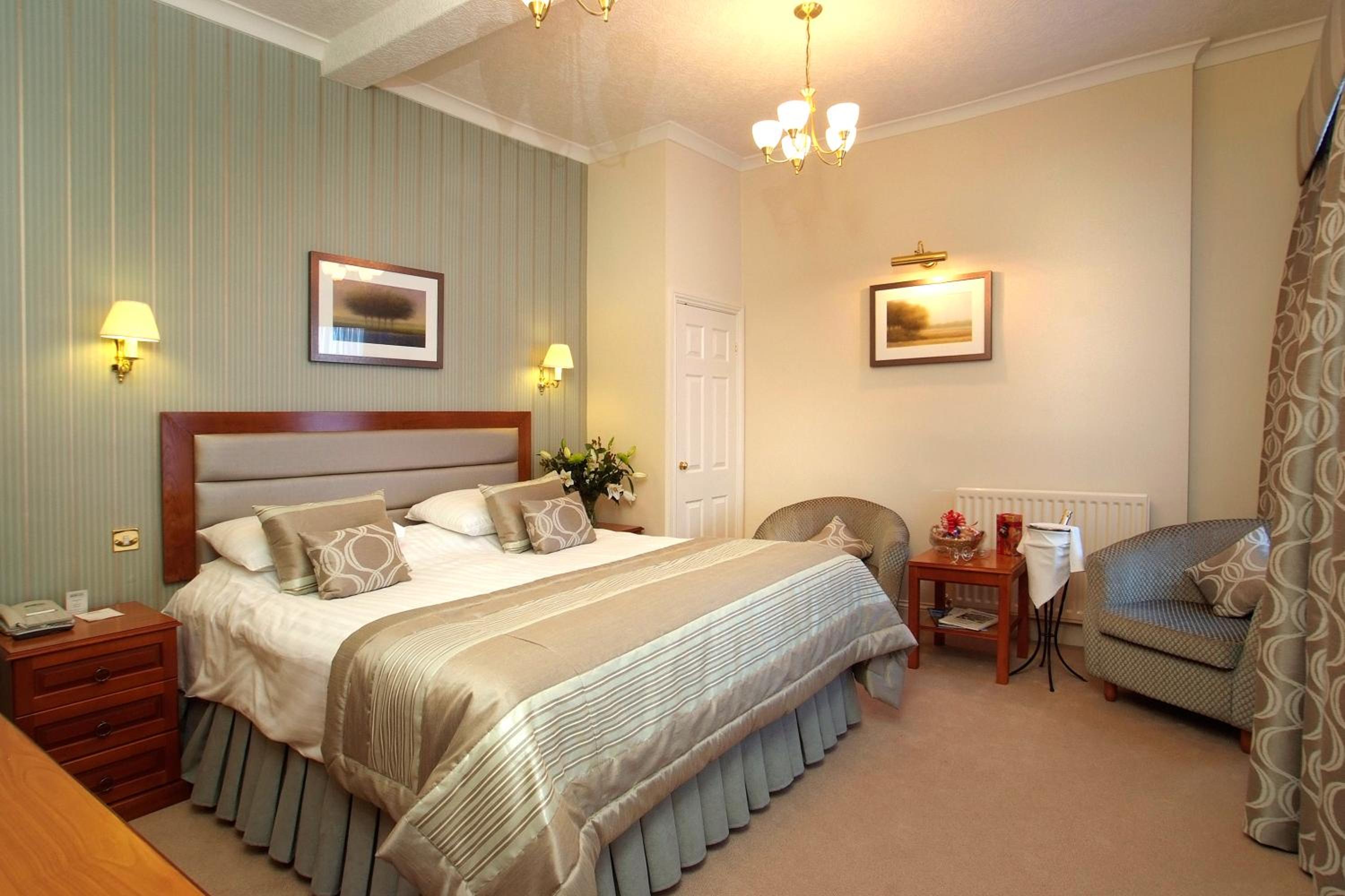 Club Double Room - Photo 7