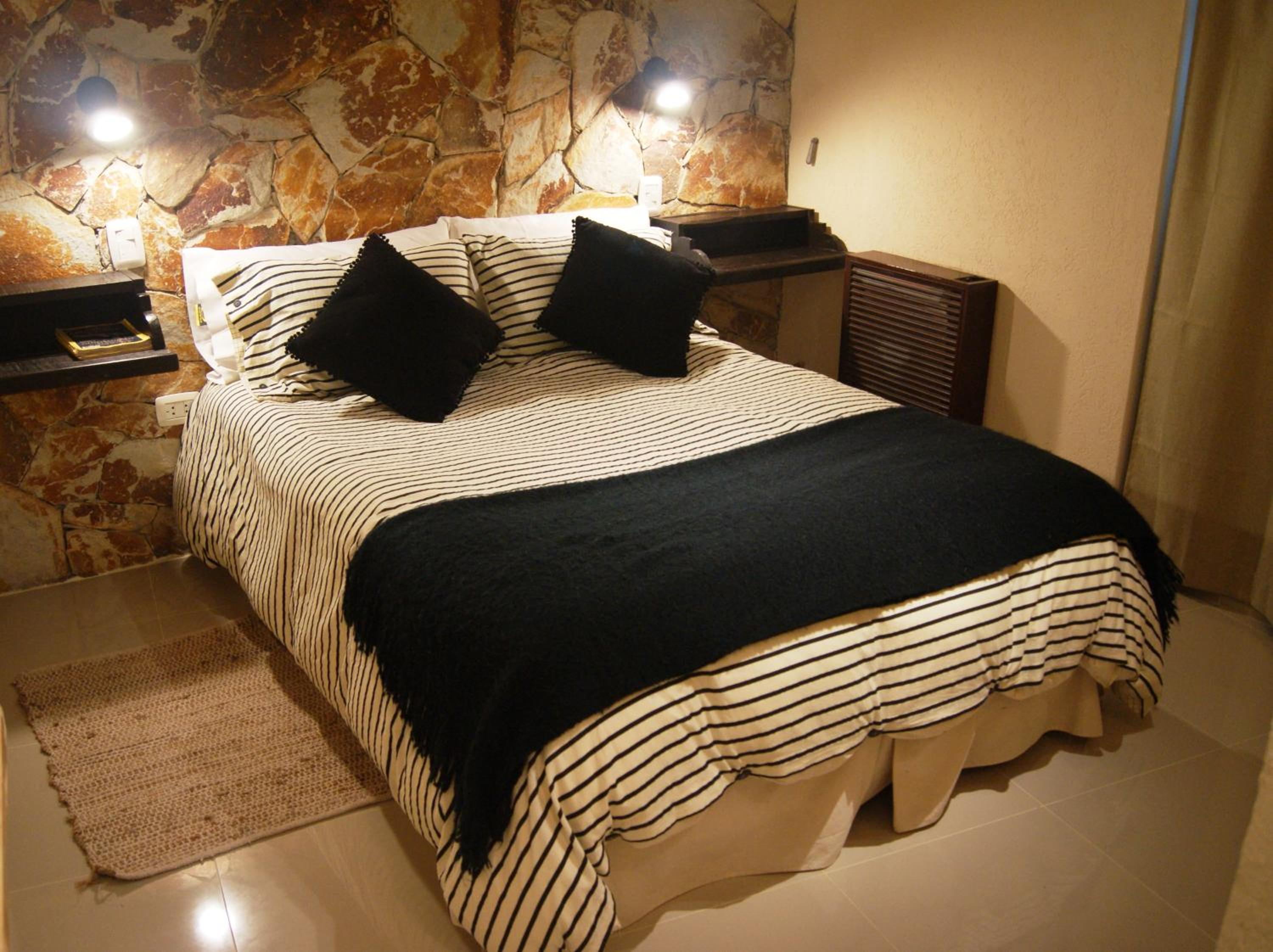 Double Room with Private Bathroom photo 3