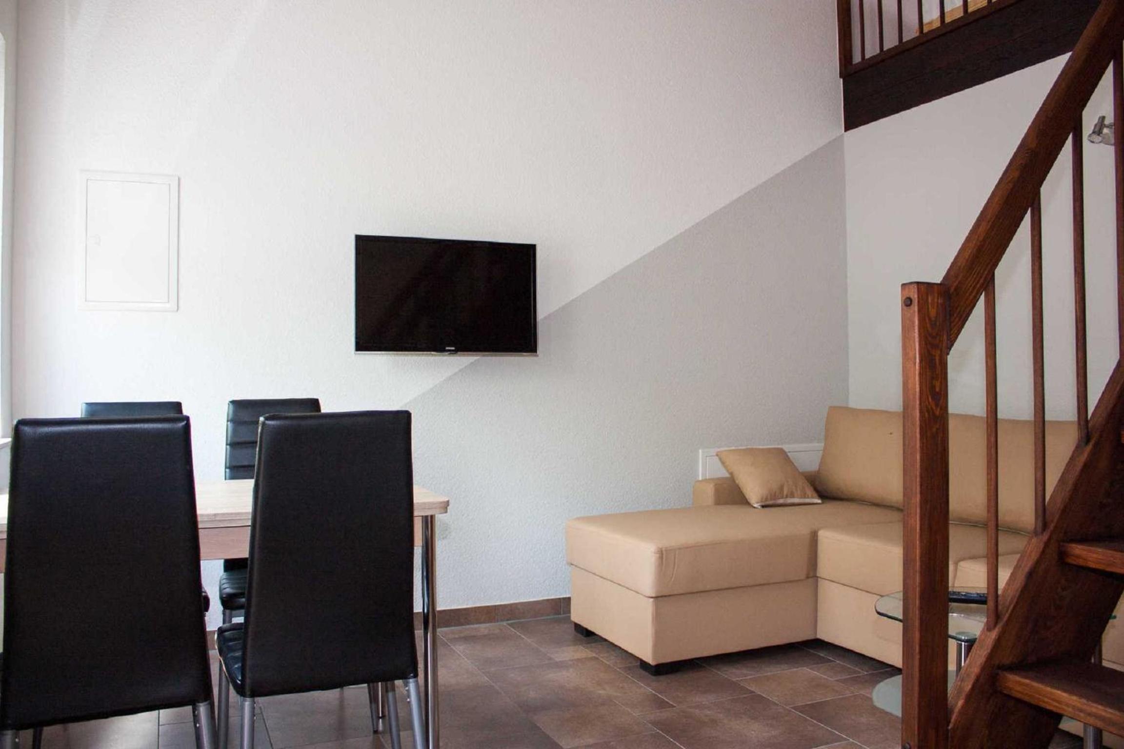 One-Bedroom Apartment with Terrace photo 1
