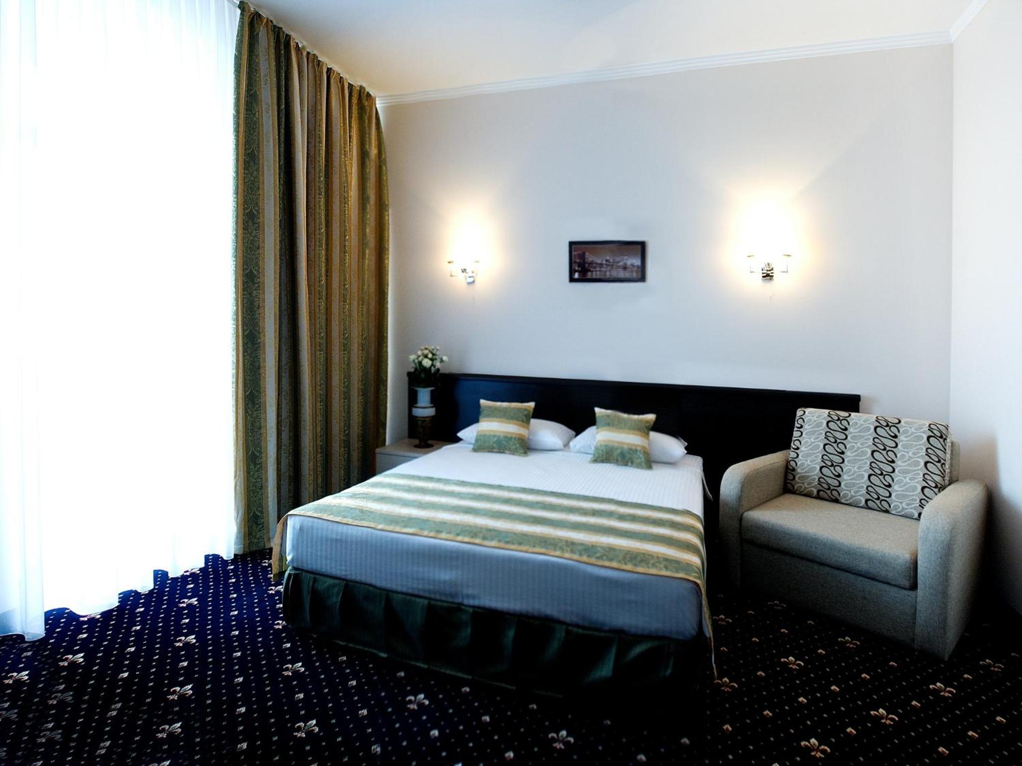 Small Double Room photo 3