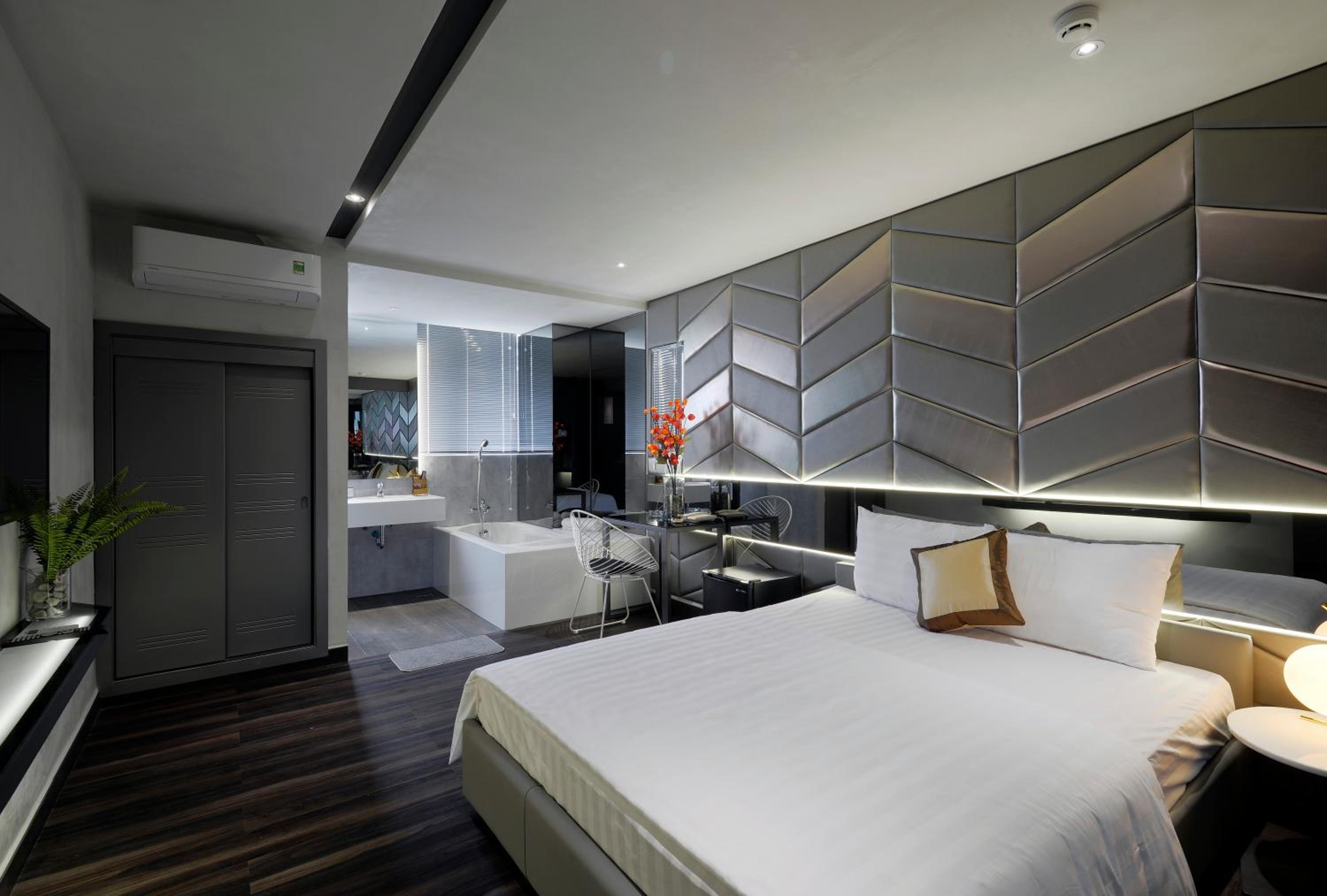 Junior Deluxe Double Room photo 1