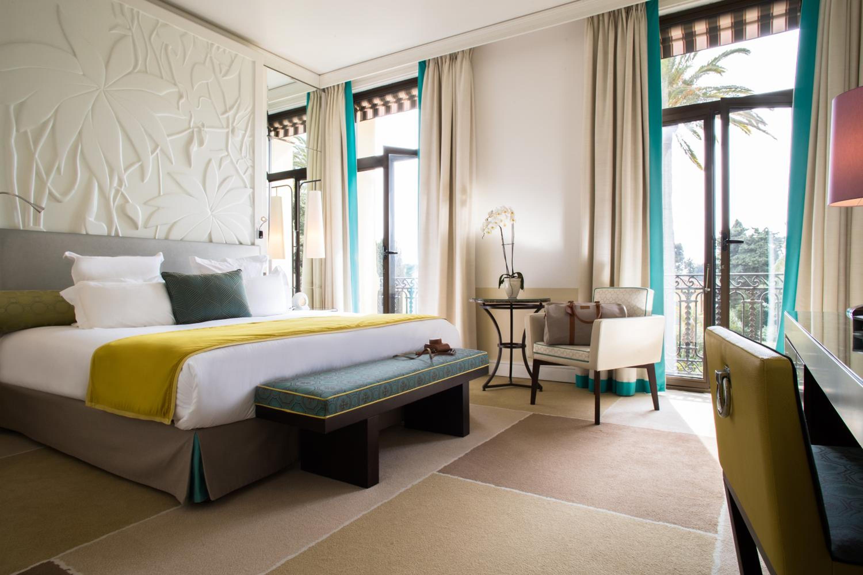 Chambre Double Deluxe – Vue Latérale sur Mer