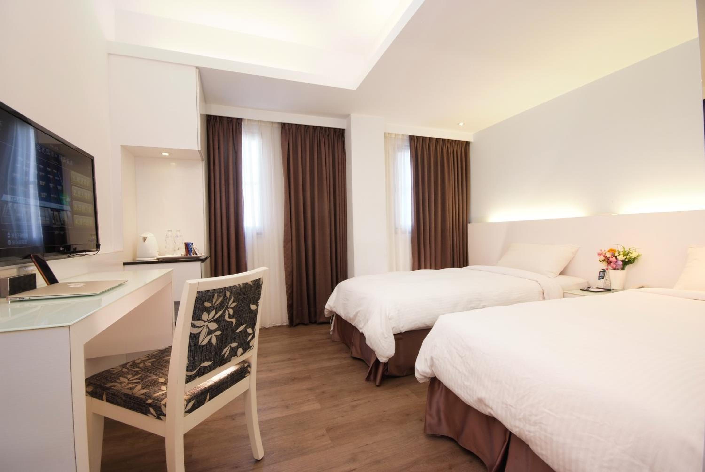 Superior Twin Room