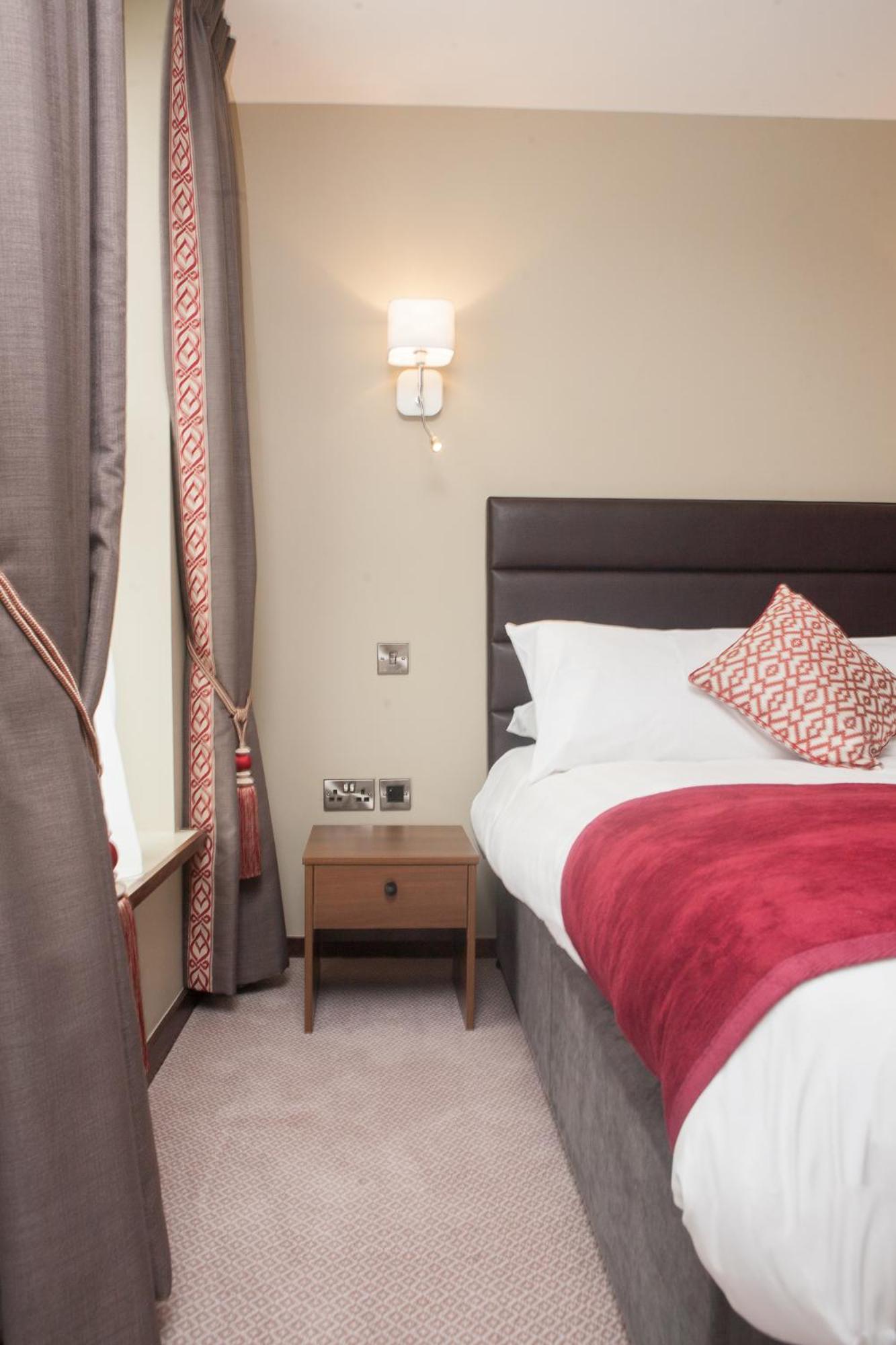 Deluxe Twin Room photo 3