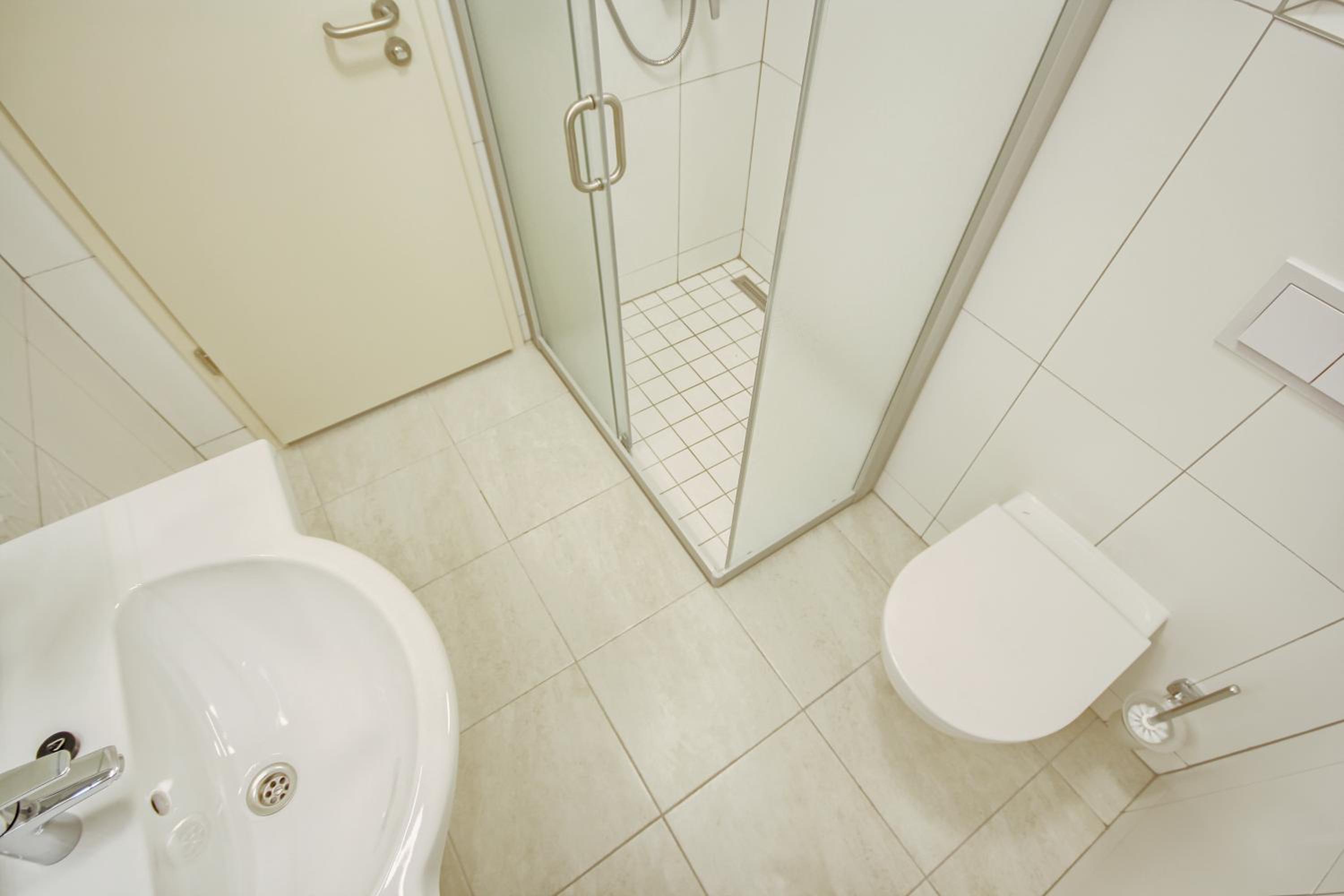 Small Double Room with 7 Treatments photo 3