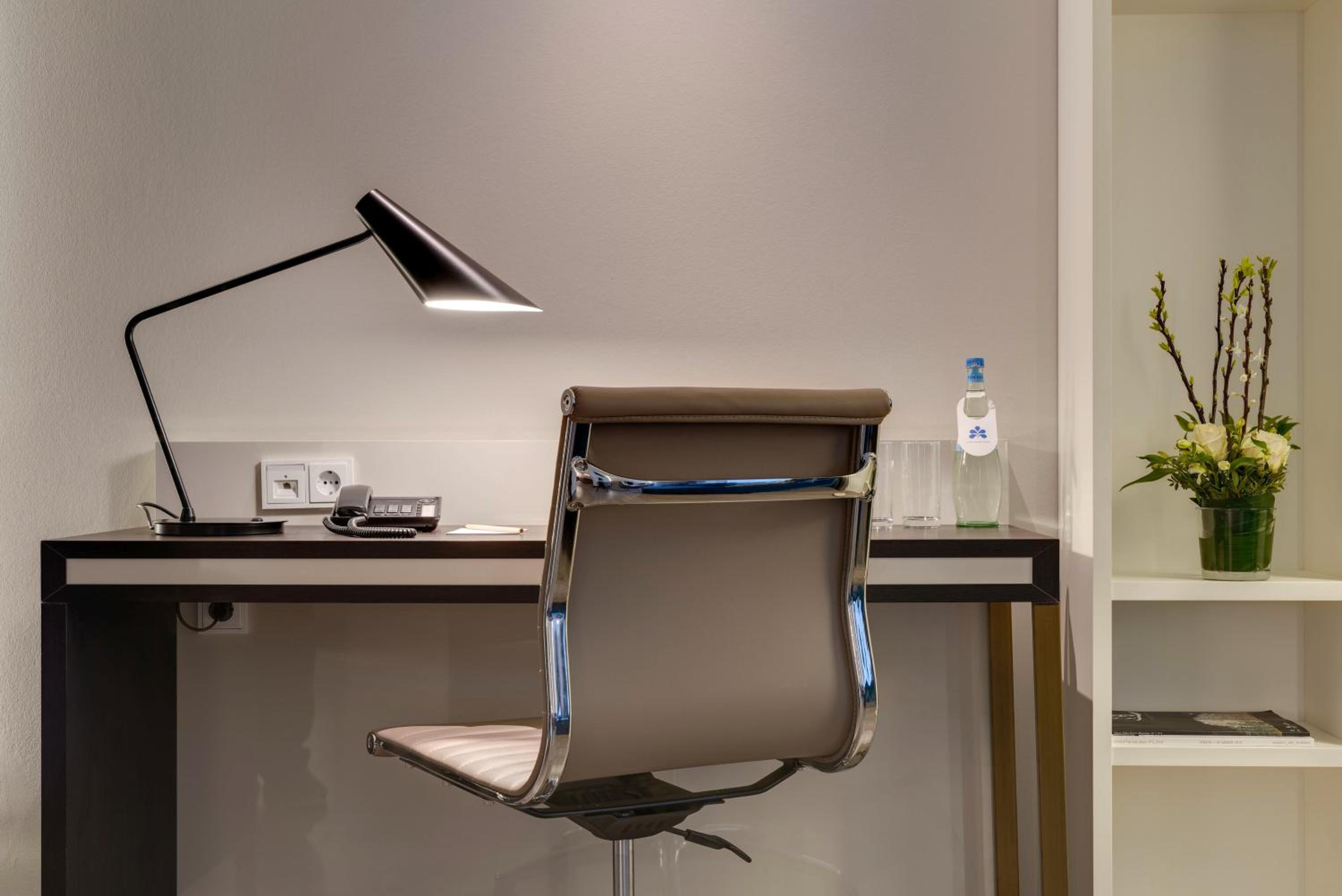 Executive Room - Photo 4