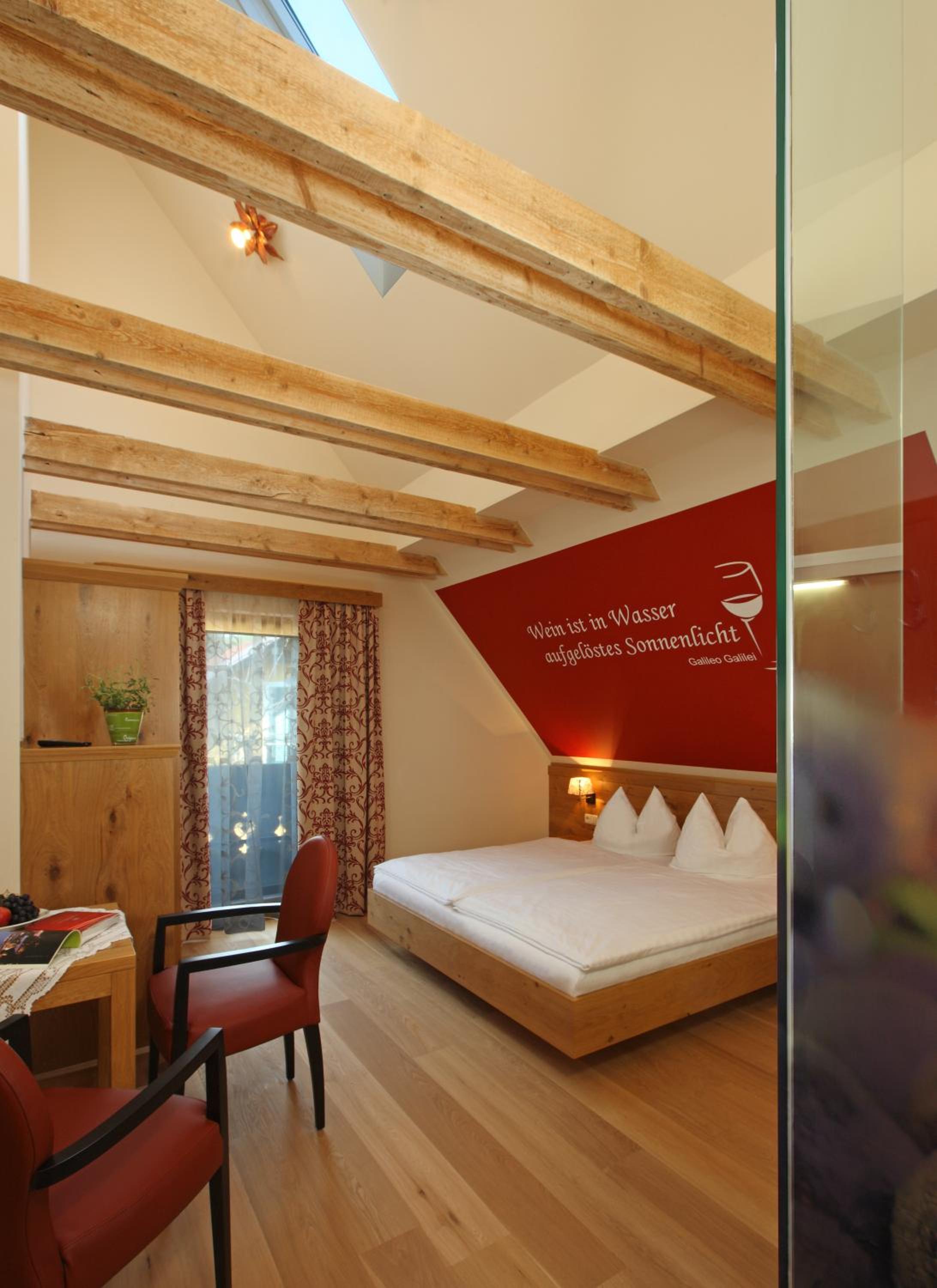 Double Room - Photo 6